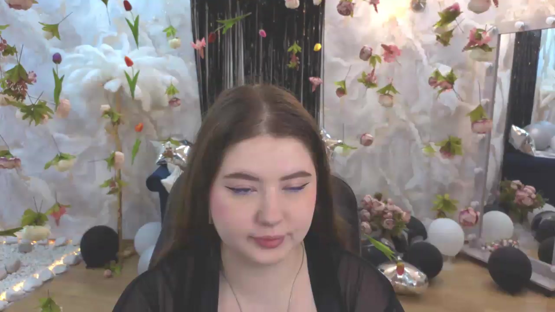 Gallery image thumbnail from EnigmaVeil's myfreecams stream on, 07/27/2026, 03:33 image 3 of 20