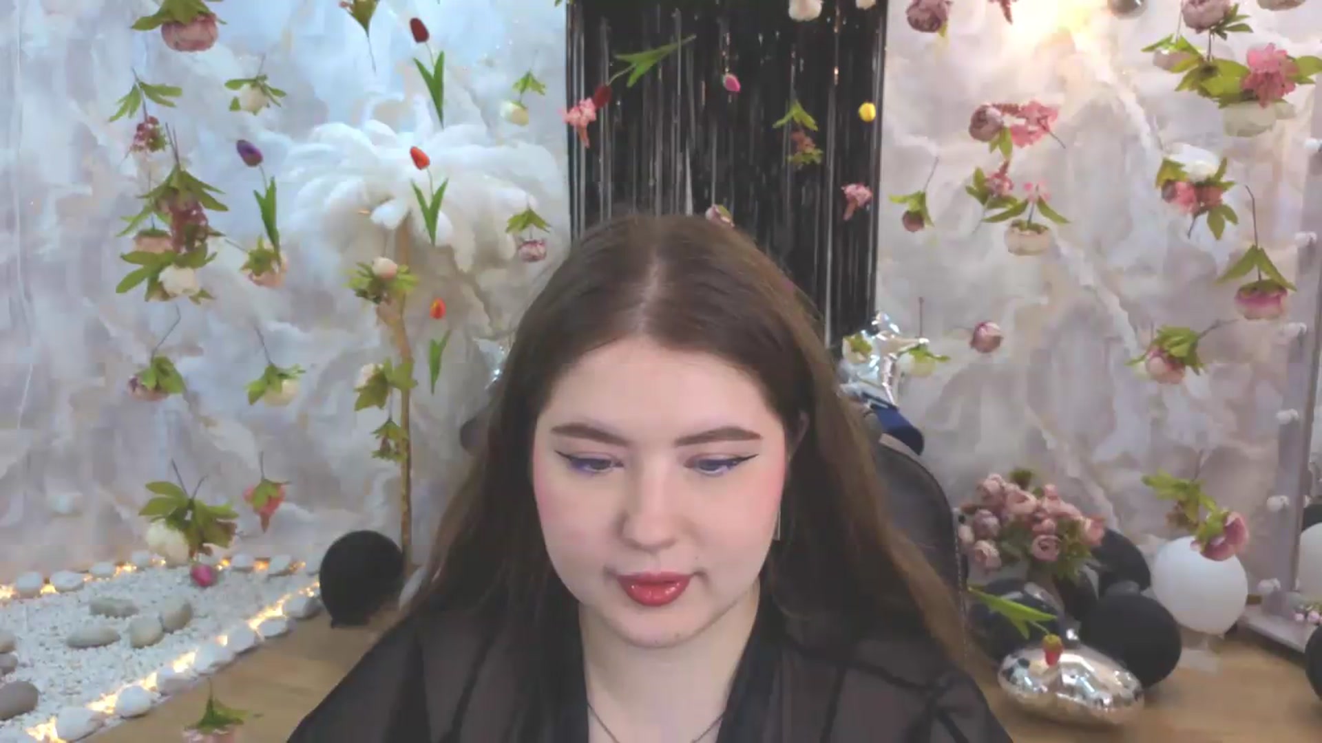 Gallery image thumbnail from EnigmaVeil's myfreecams stream on, 07/27/2026, 04:47 image 13 of 20