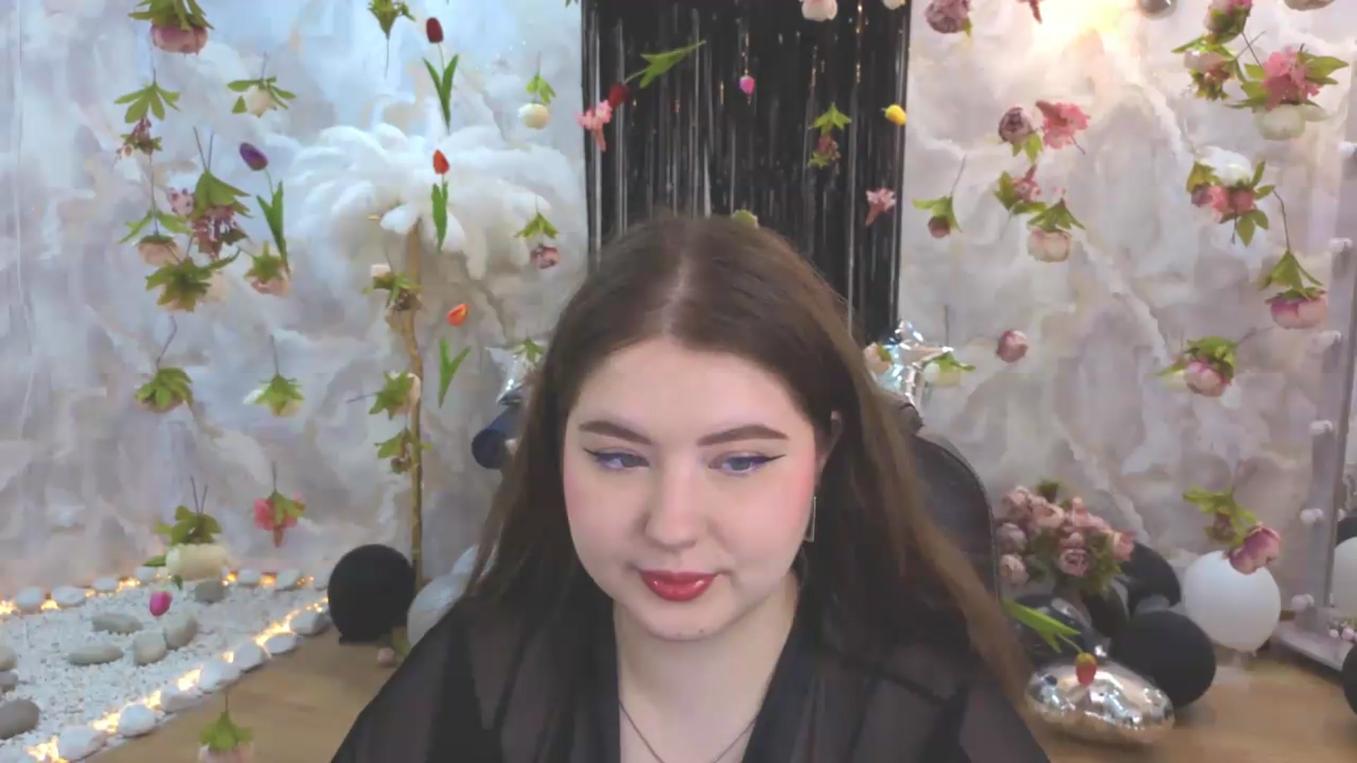 Gallery image thumbnail from EnigmaVeil's myfreecams stream on, 07/27/2026, 04:47 image 7 of 20