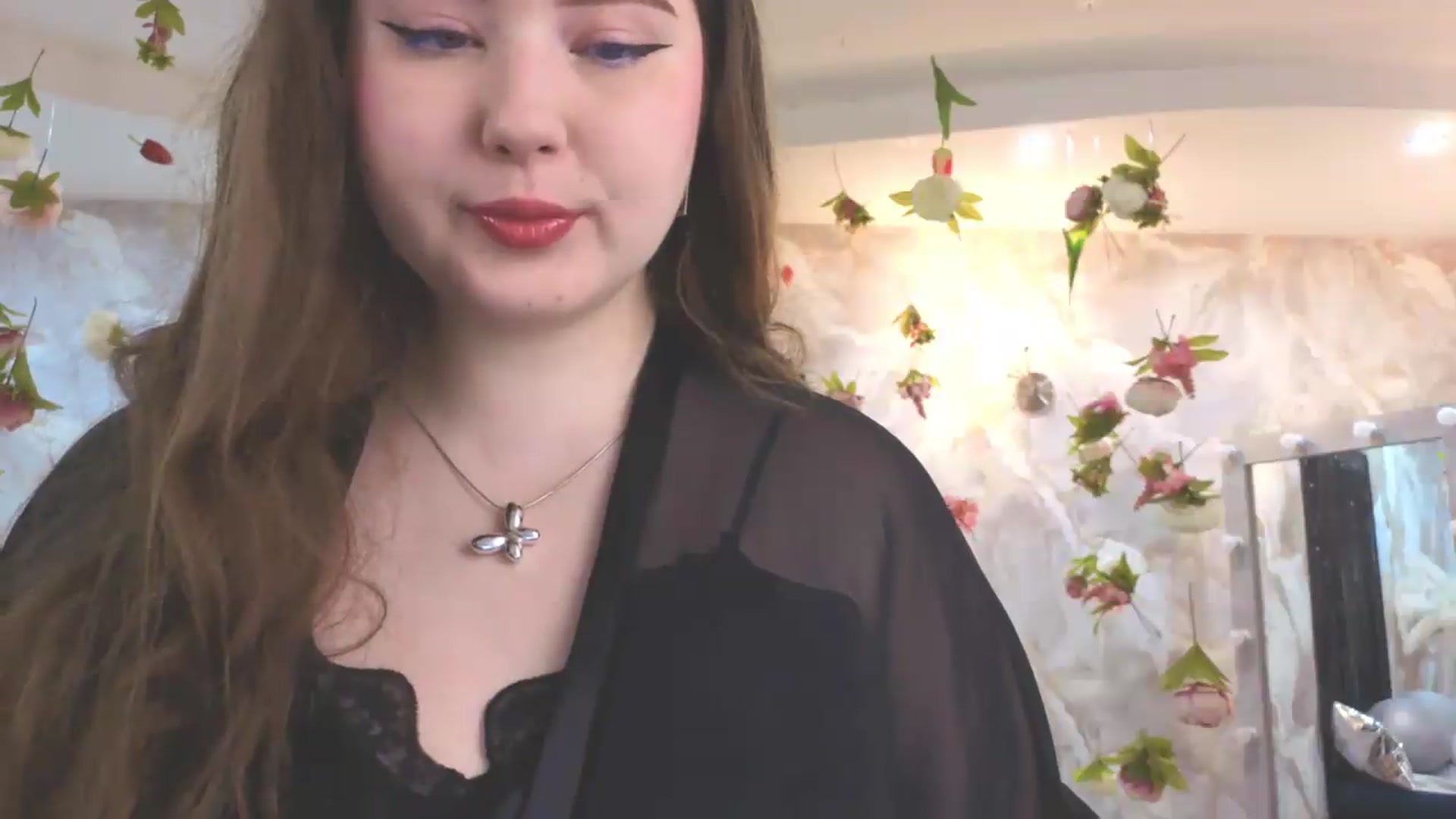 Gallery image thumbnail from EnigmaVeil's myfreecams stream on, 07/27/2026, 04:47 image 18 of 20