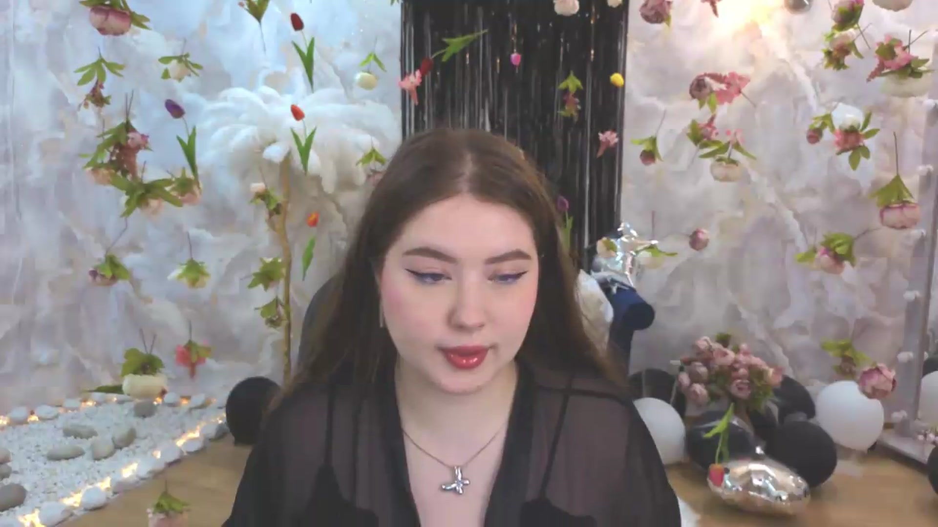Gallery image thumbnail from EnigmaVeil's myfreecams stream on, 07/27/2026, 04:47 image 14 of 20
