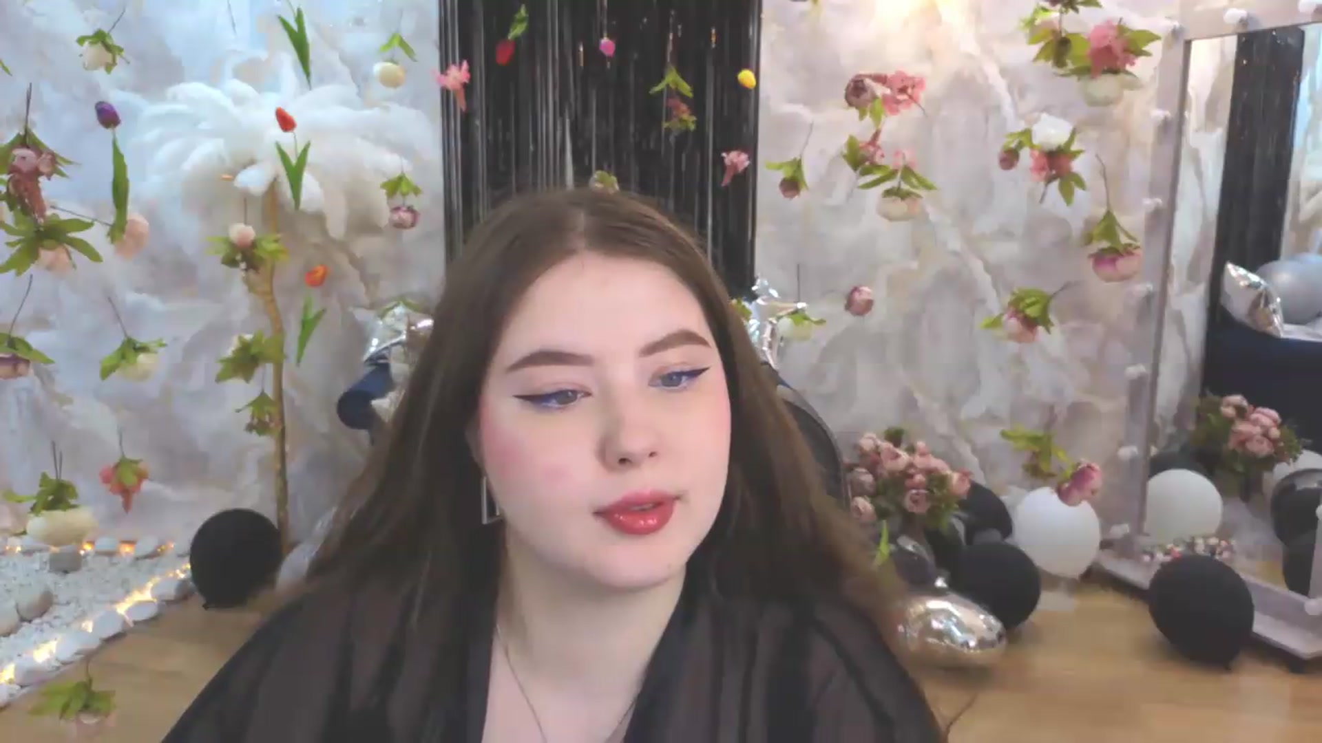 Gallery image thumbnail from EnigmaVeil's myfreecams stream on, 07/27/2026, 05:11 image 13 of 20
