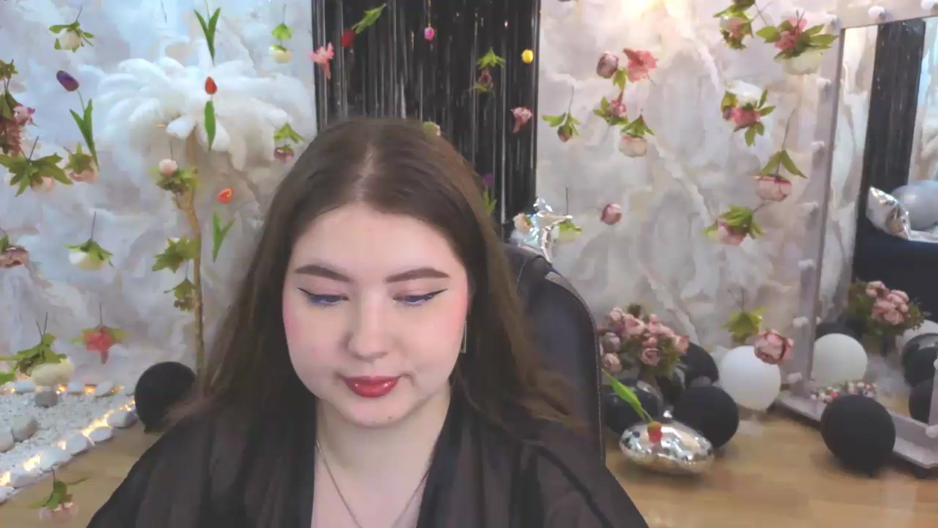 Gallery image thumbnail from EnigmaVeil's myfreecams stream on, 07/27/2026, 05:11 image 2 of 20
