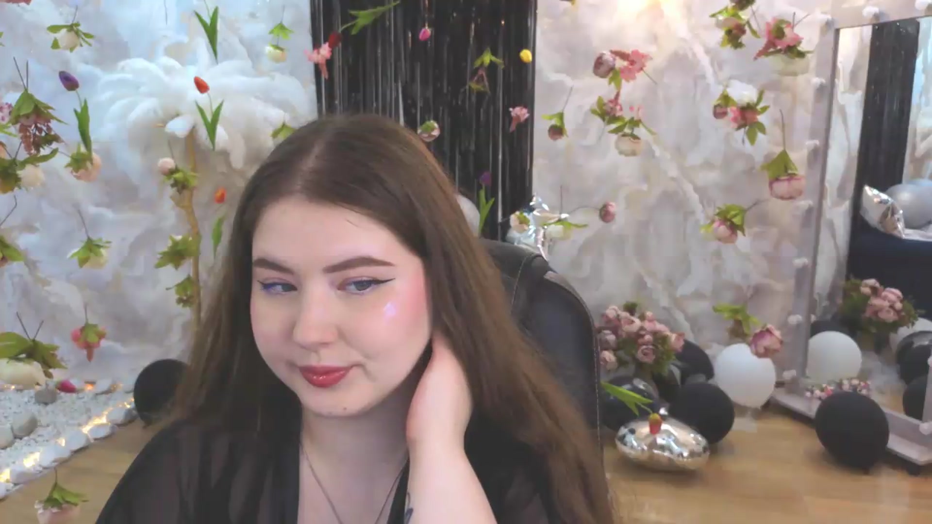 Gallery image thumbnail from EnigmaVeil's myfreecams stream on, 07/27/2026, 05:11 image 9 of 20
