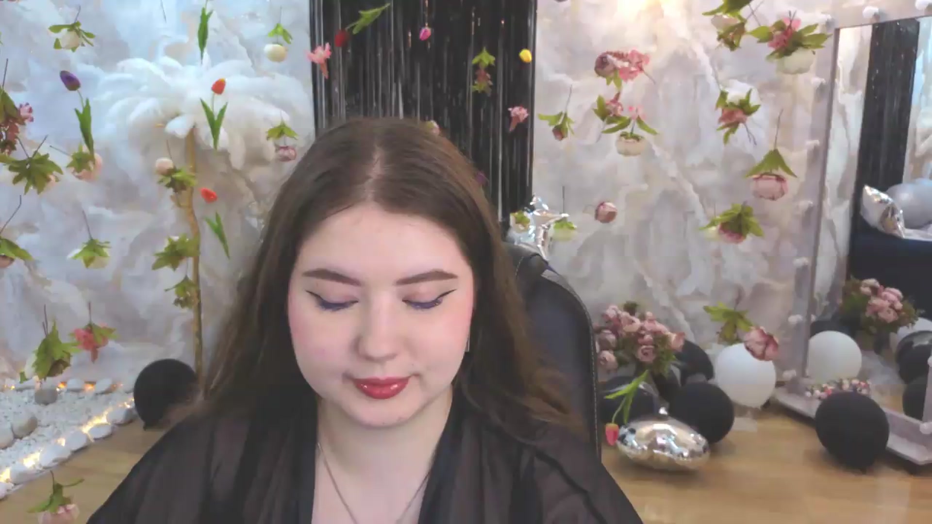 Gallery image thumbnail from EnigmaVeil's myfreecams stream on, 07/27/2026, 05:11 image 1 of 20