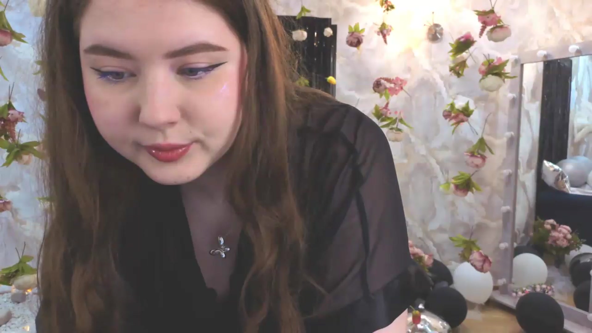 Gallery image thumbnail from EnigmaVeil's myfreecams stream on, 07/27/2026, 05:47 image 5 of 20
