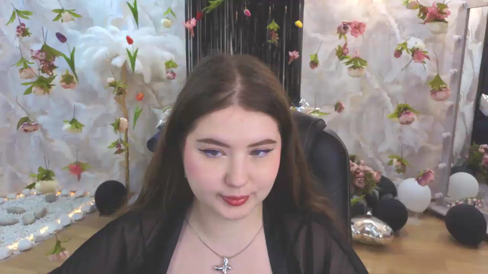 Gallery image thumbnail from EnigmaVeil's myfreecams stream on, 07/27/2026, 05:47 image 19 of 20