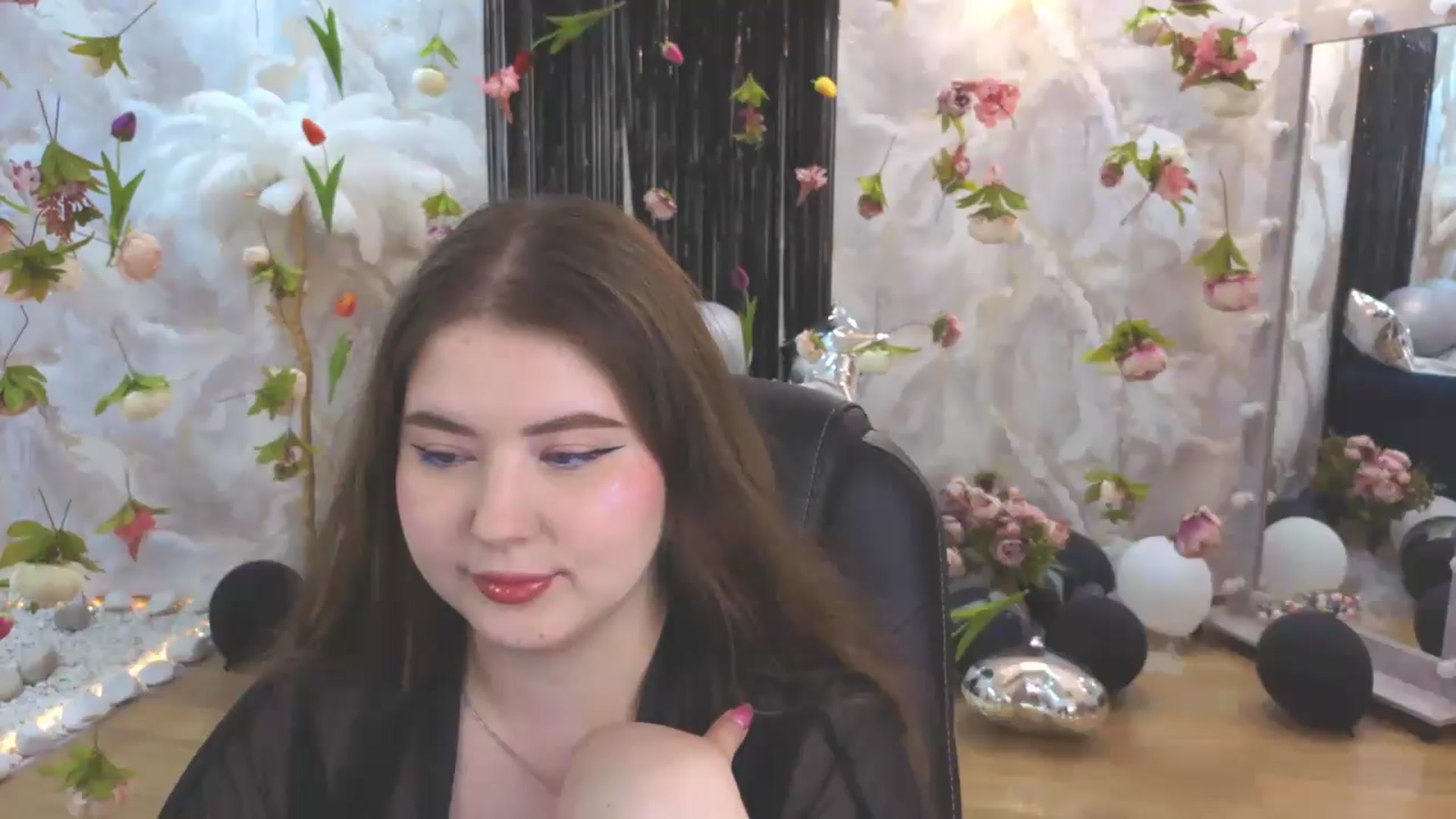 Gallery image thumbnail from EnigmaVeil's myfreecams stream on, 07/27/2026, 05:47 image 2 of 20