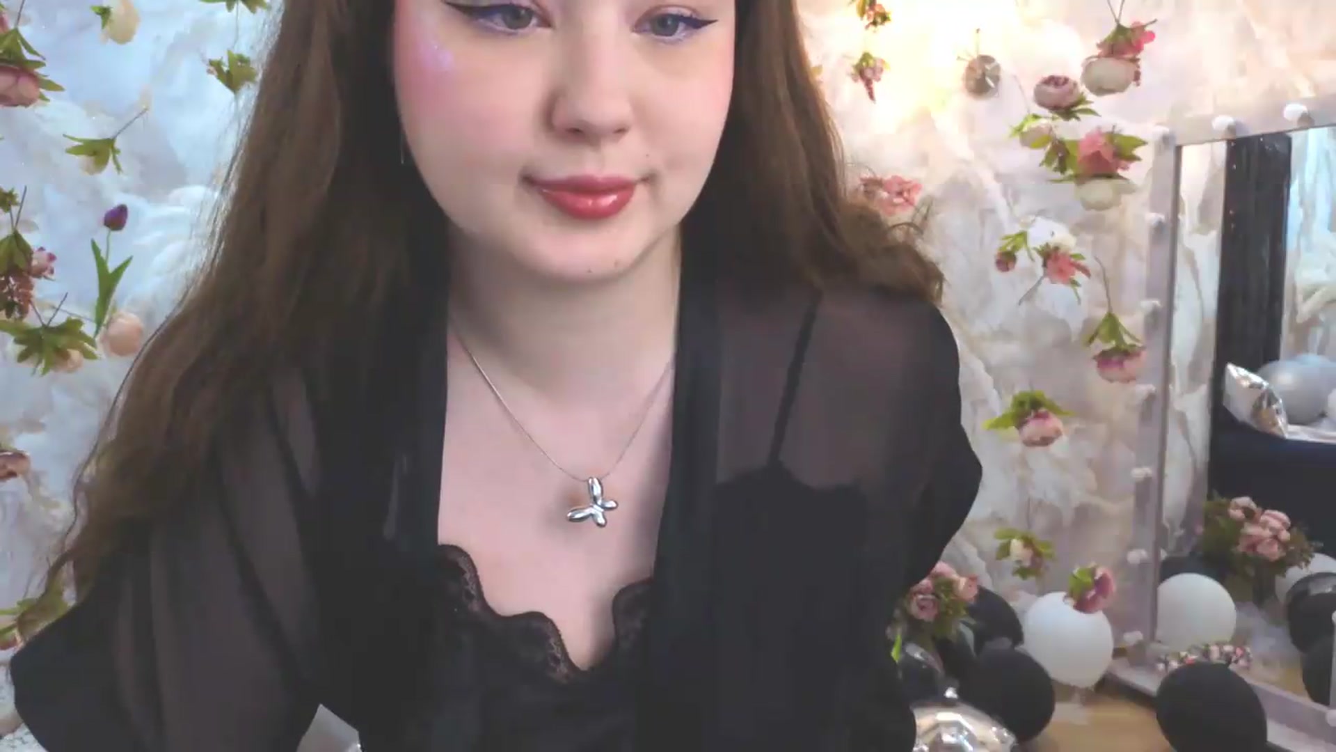Gallery image thumbnail from EnigmaVeil's myfreecams stream on, 07/27/2026, 05:47 image 4 of 20