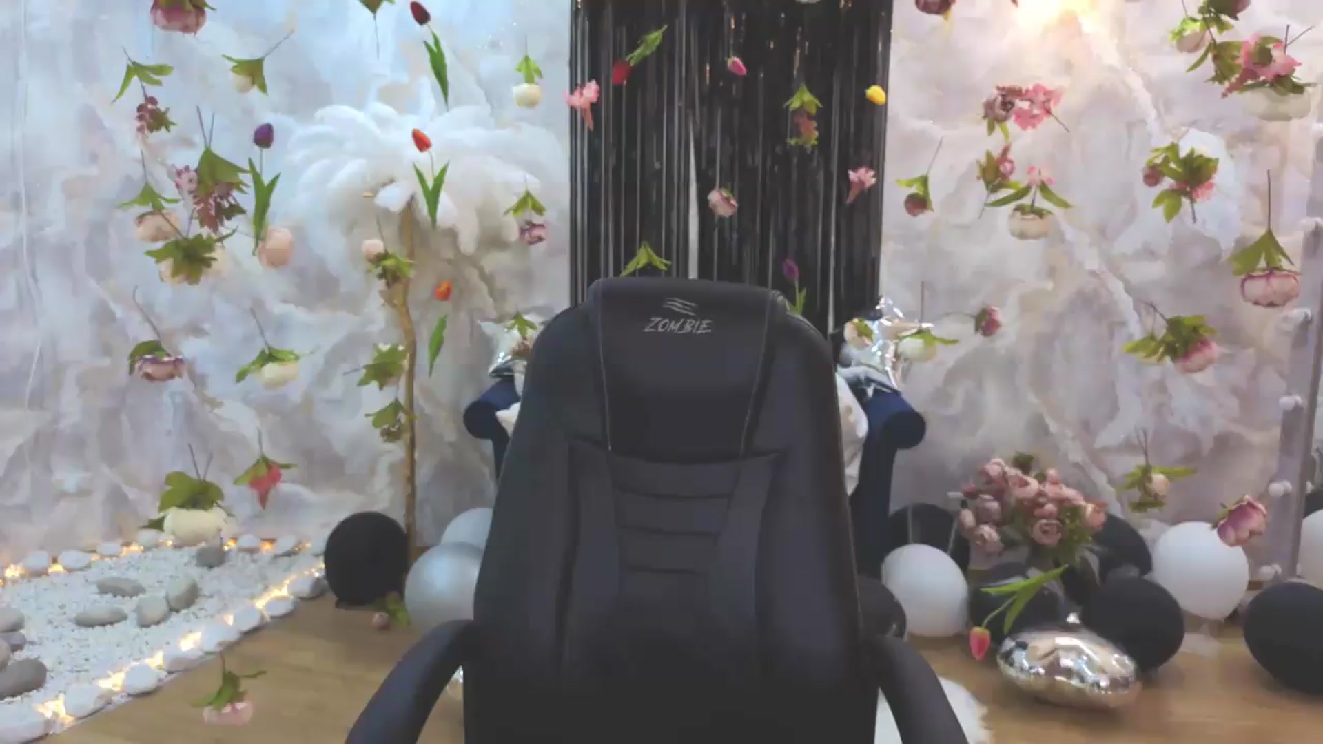 Gallery image thumbnail from EnigmaVeil's myfreecams stream on, 07/27/2026, 07:49 image 14 of 20