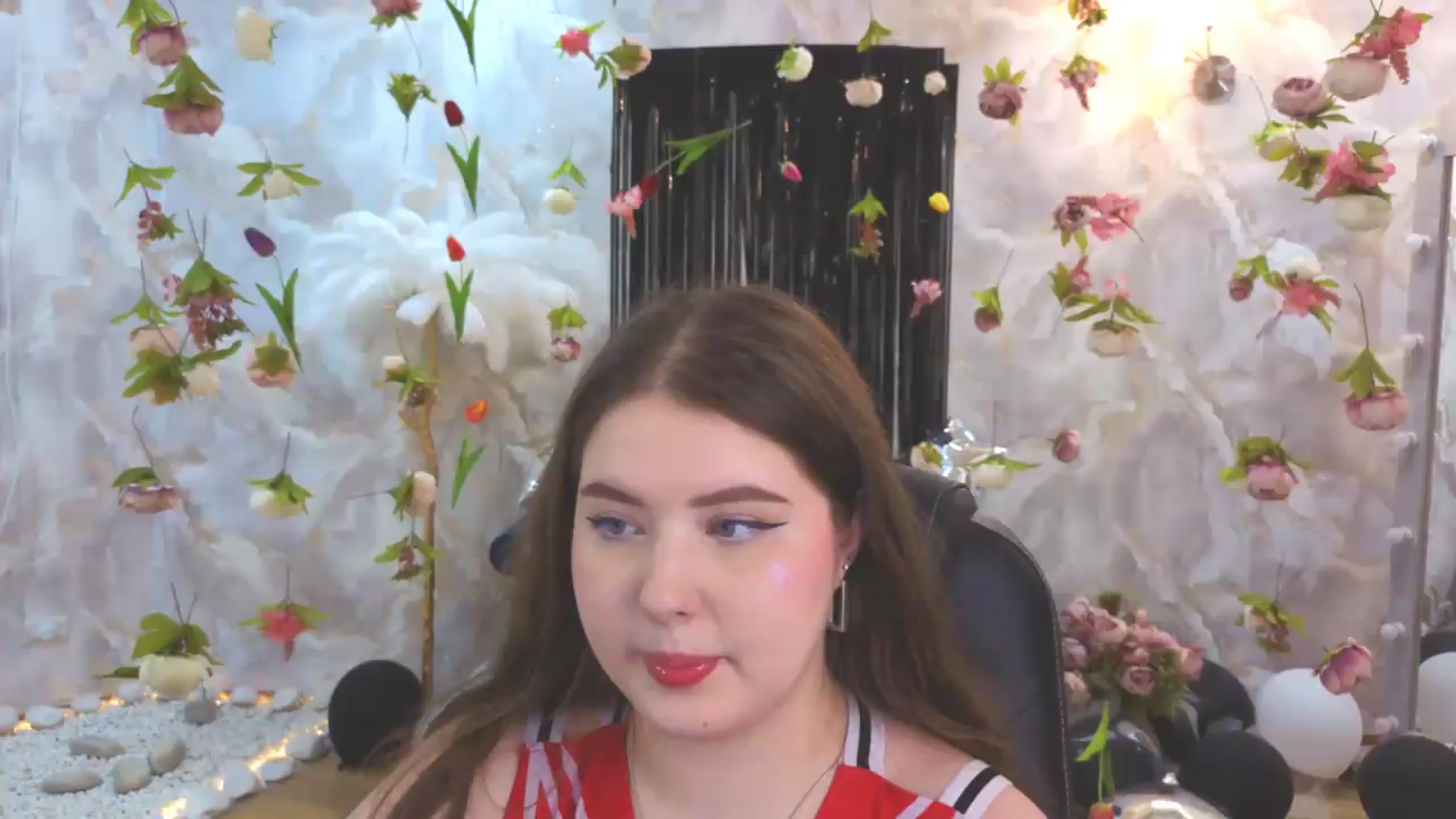 Gallery image thumbnail from EnigmaVeil's myfreecams stream on, 07/27/2026, 08:53 image 11 of 20