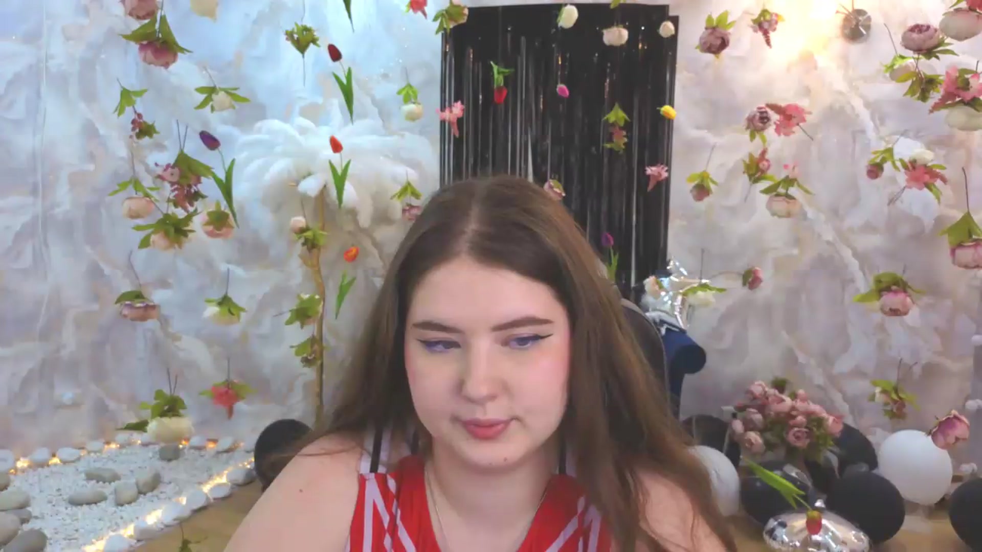 Gallery image thumbnail from EnigmaVeil's myfreecams stream on, 07/27/2026, 09:45 image 5 of 20