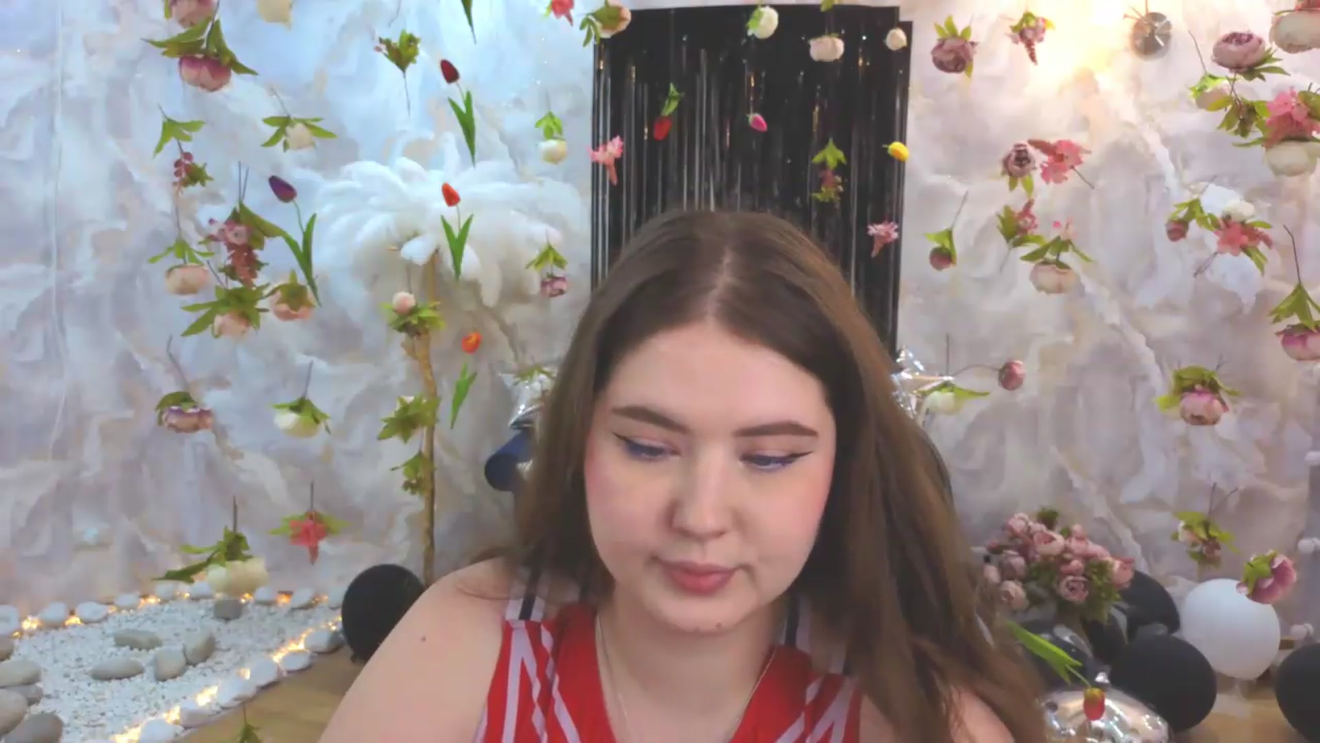 Gallery image thumbnail from EnigmaVeil's myfreecams stream on, 07/27/2026, 09:45 image 2 of 20