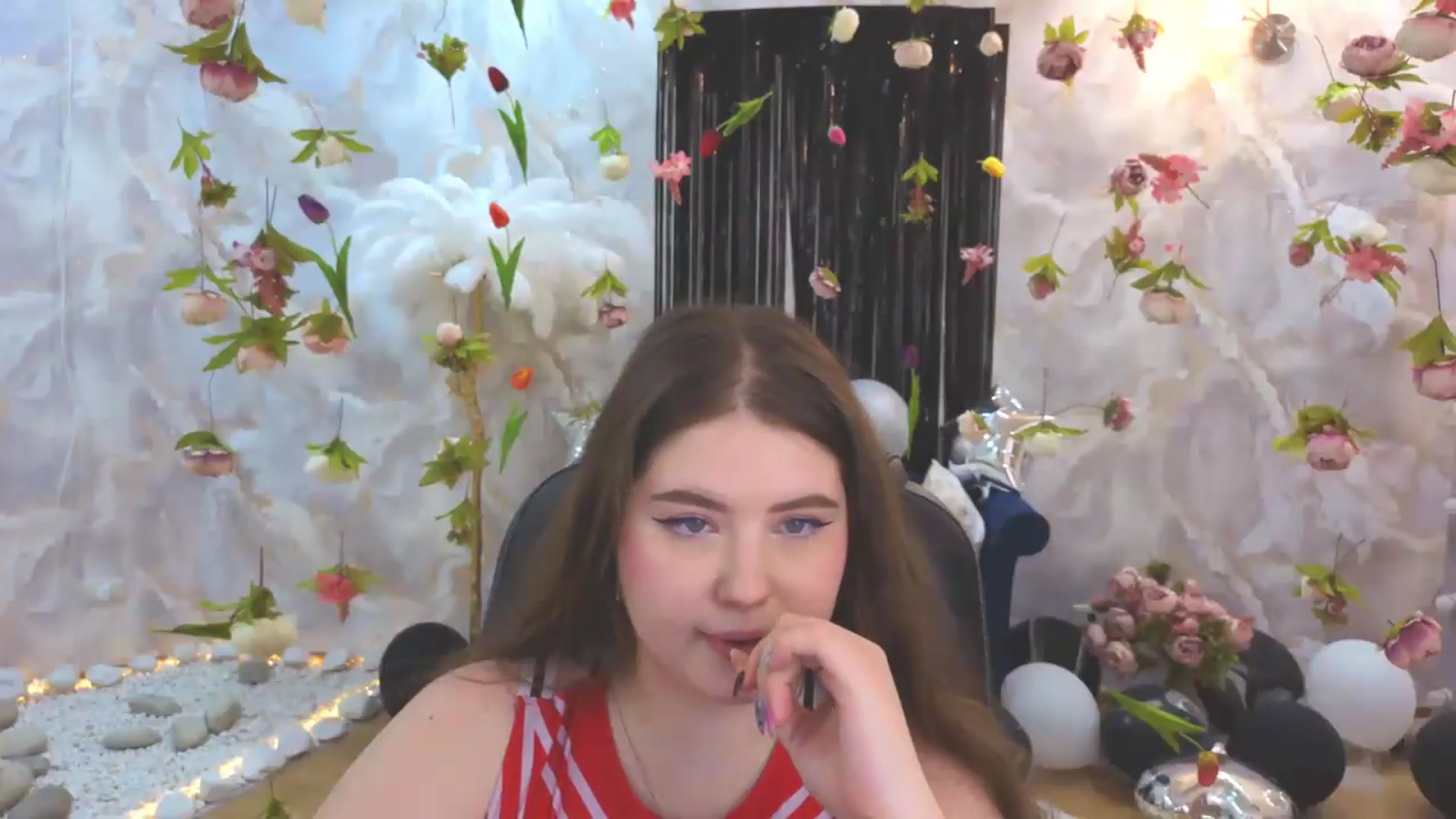 Gallery image thumbnail from EnigmaVeil's myfreecams stream on, 07/27/2026, 09:45 image 20 of 20