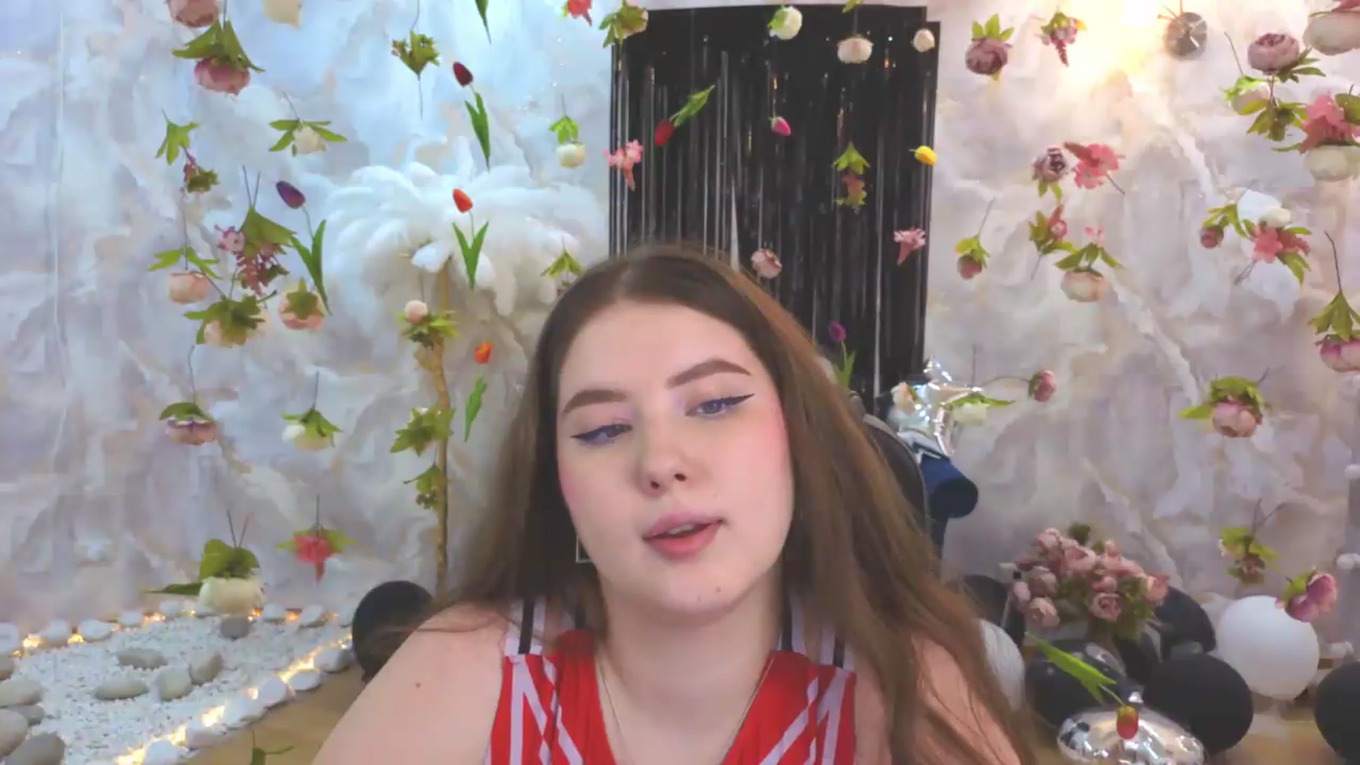 Gallery image thumbnail from EnigmaVeil's myfreecams stream on, 07/27/2026, 09:45 image 4 of 20