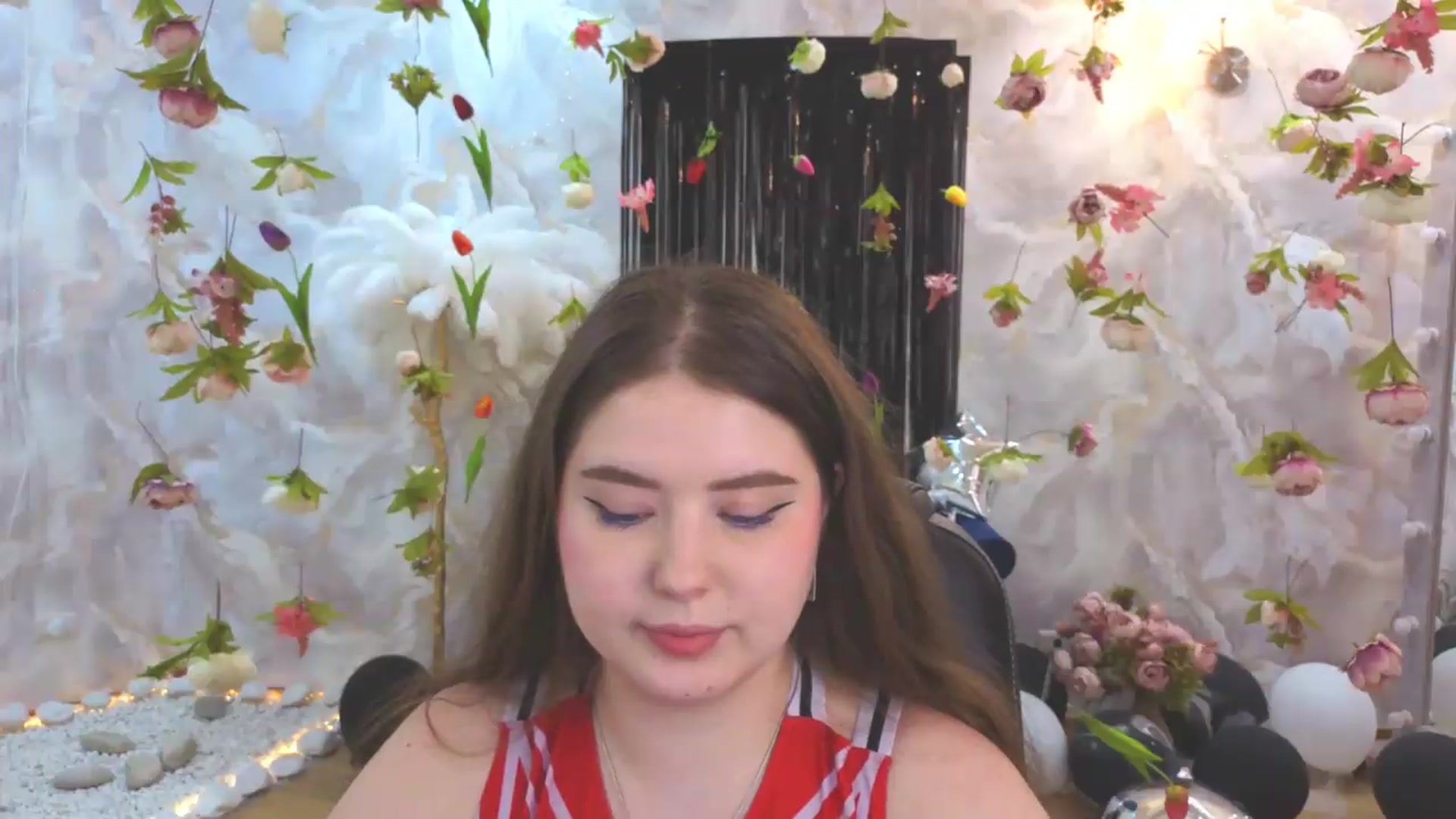 Gallery image thumbnail from EnigmaVeil's myfreecams stream on, 07/27/2026, 10:39 image 2 of 20