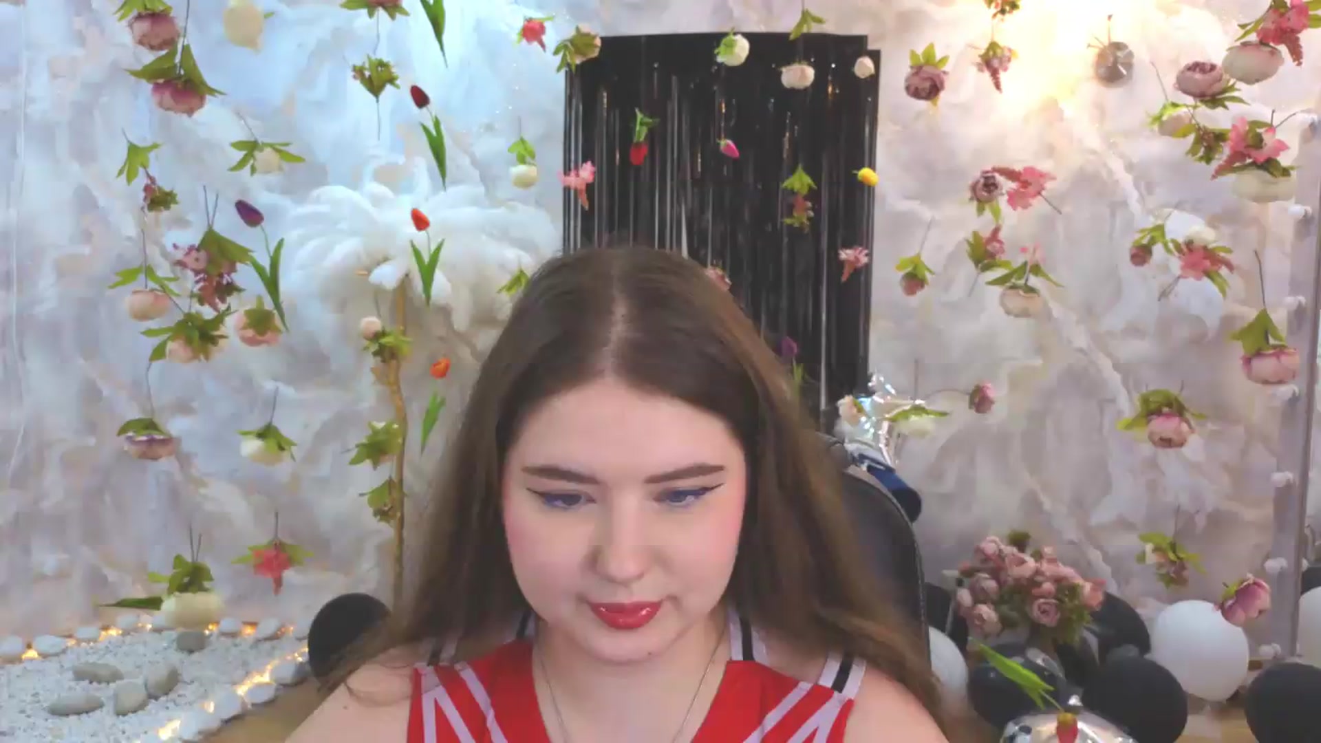 Gallery image thumbnail from EnigmaVeil's myfreecams stream on, 07/27/2026, 10:39 image 6 of 20