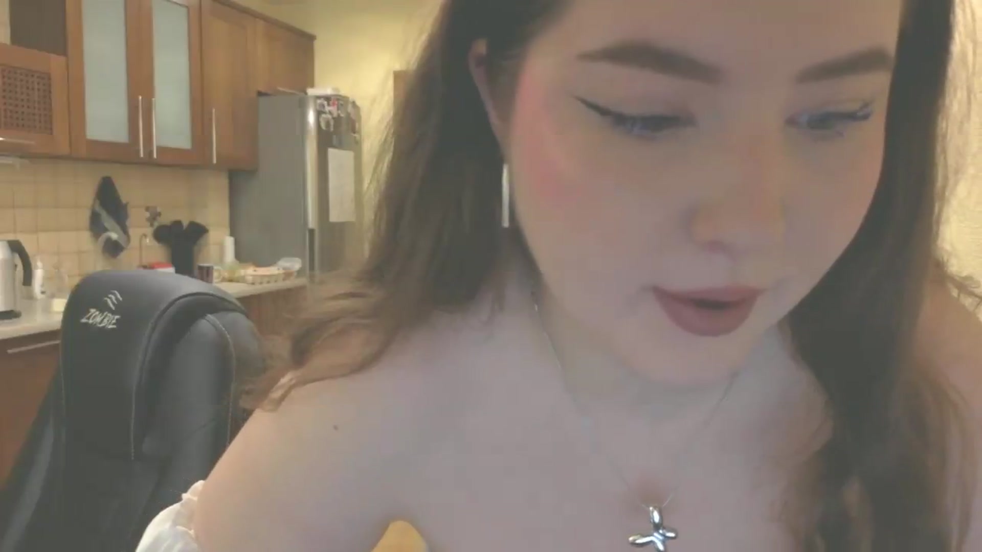 Gallery image thumbnail from EnigmaVeil's myfreecams stream on, 07/28/2026, 04:22 image 10 of 20