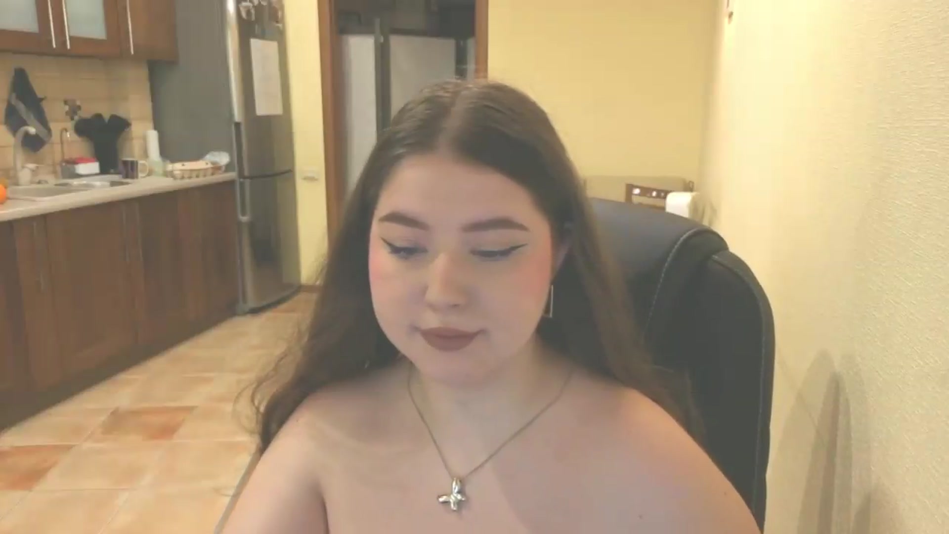 Gallery image thumbnail from EnigmaVeil's myfreecams stream on, 07/28/2026, 04:57 image 12 of 20