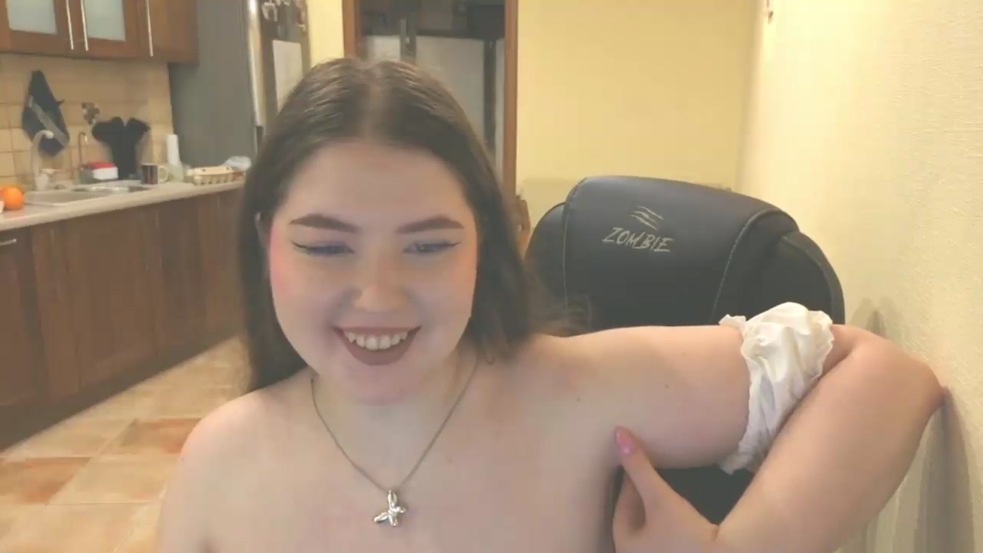 Gallery image thumbnail from EnigmaVeil's myfreecams stream on, 07/28/2026, 04:57 image 5 of 20