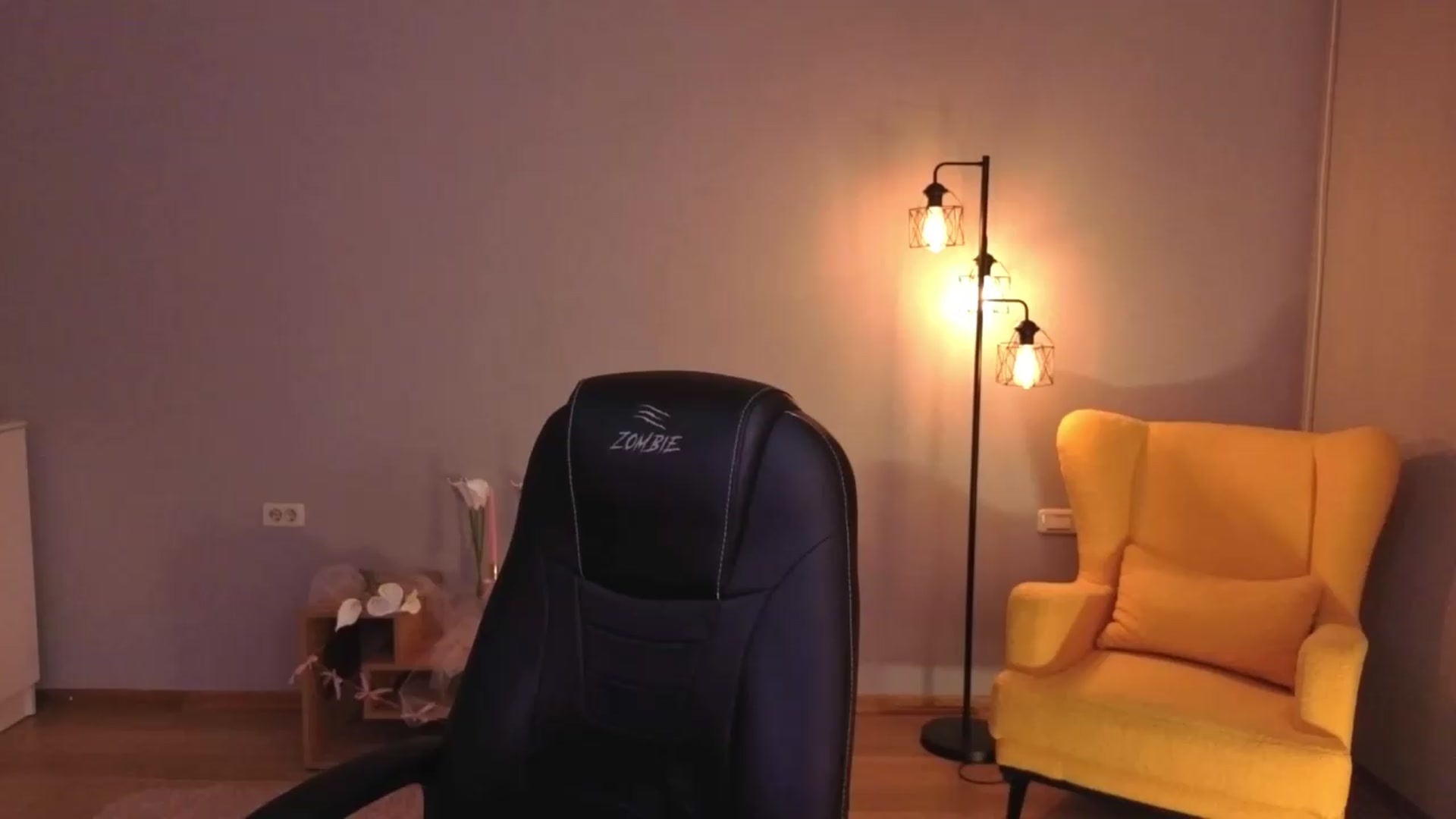 Gallery image thumbnail from EnigmaVeil's myfreecams stream on, 07/30/2026, 20:33 image 1 of 20