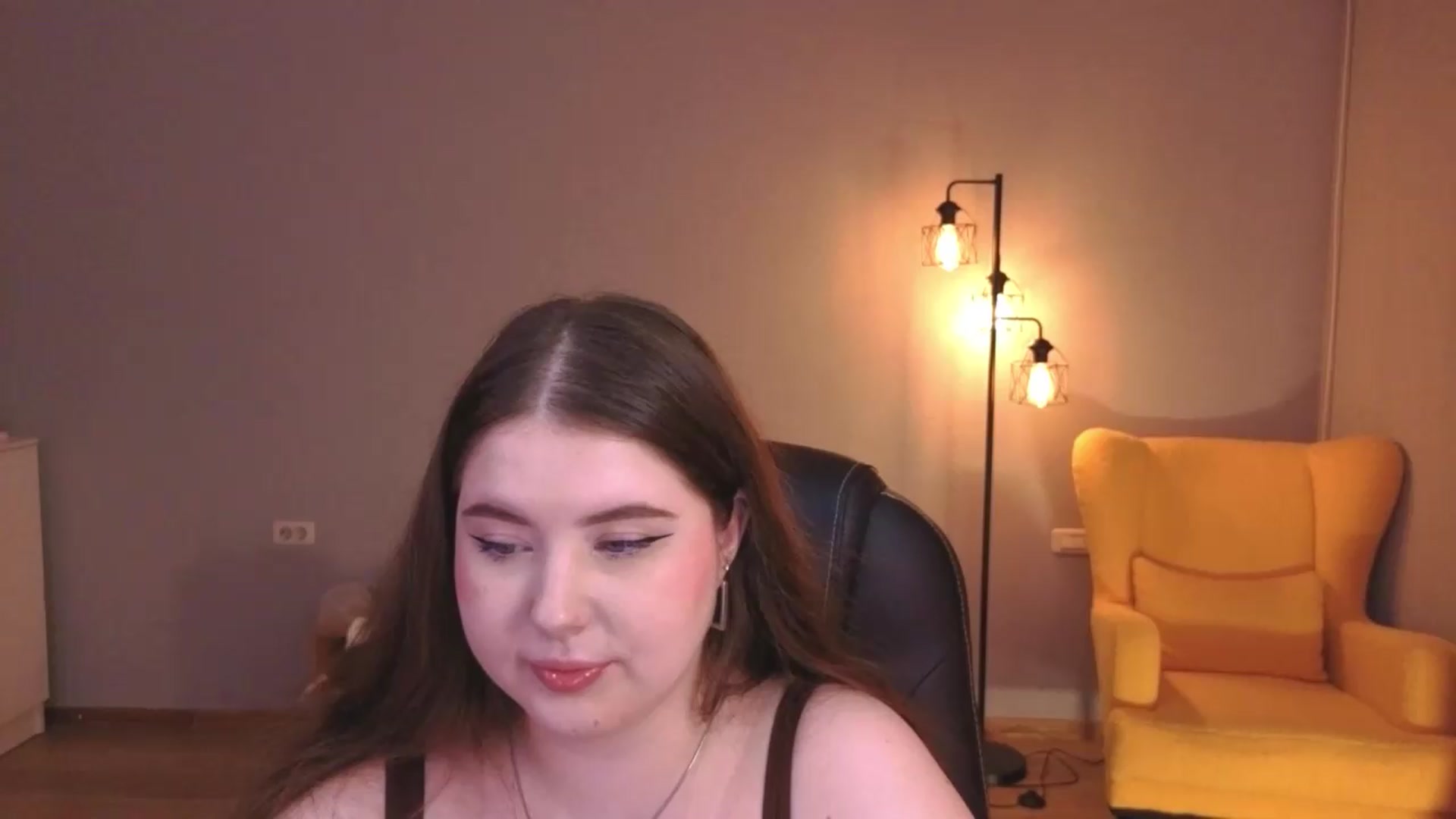 Gallery image thumbnail from EnigmaVeil's myfreecams stream on, 07/31/2026, 01:00 image 12 of 20