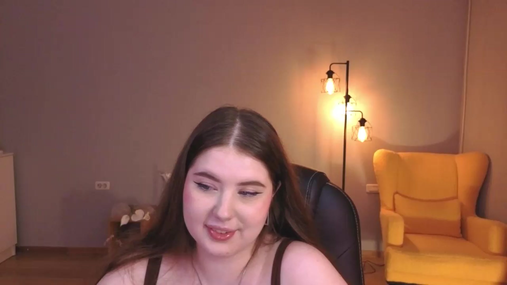 Gallery image thumbnail from EnigmaVeil's myfreecams stream on, 07/31/2026, 01:00 image 14 of 20