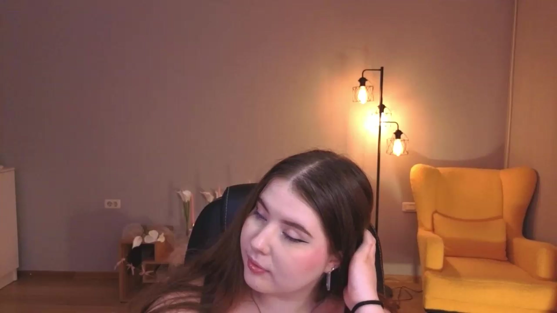 Gallery image thumbnail from EnigmaVeil's myfreecams stream on, 07/31/2026, 01:00 image 17 of 20