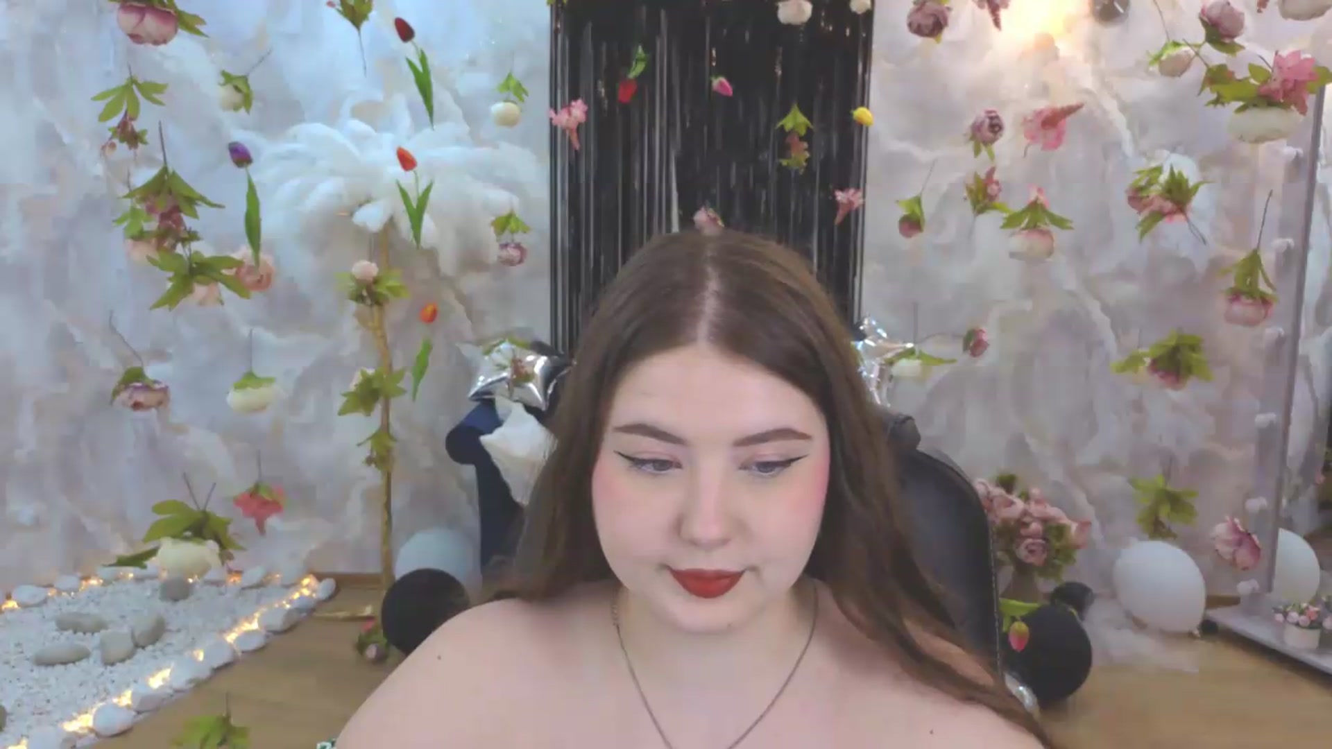 Gallery image thumbnail from EnigmaVeil's myfreecams stream on, 07/31/2026, 18:41 image 16 of 20