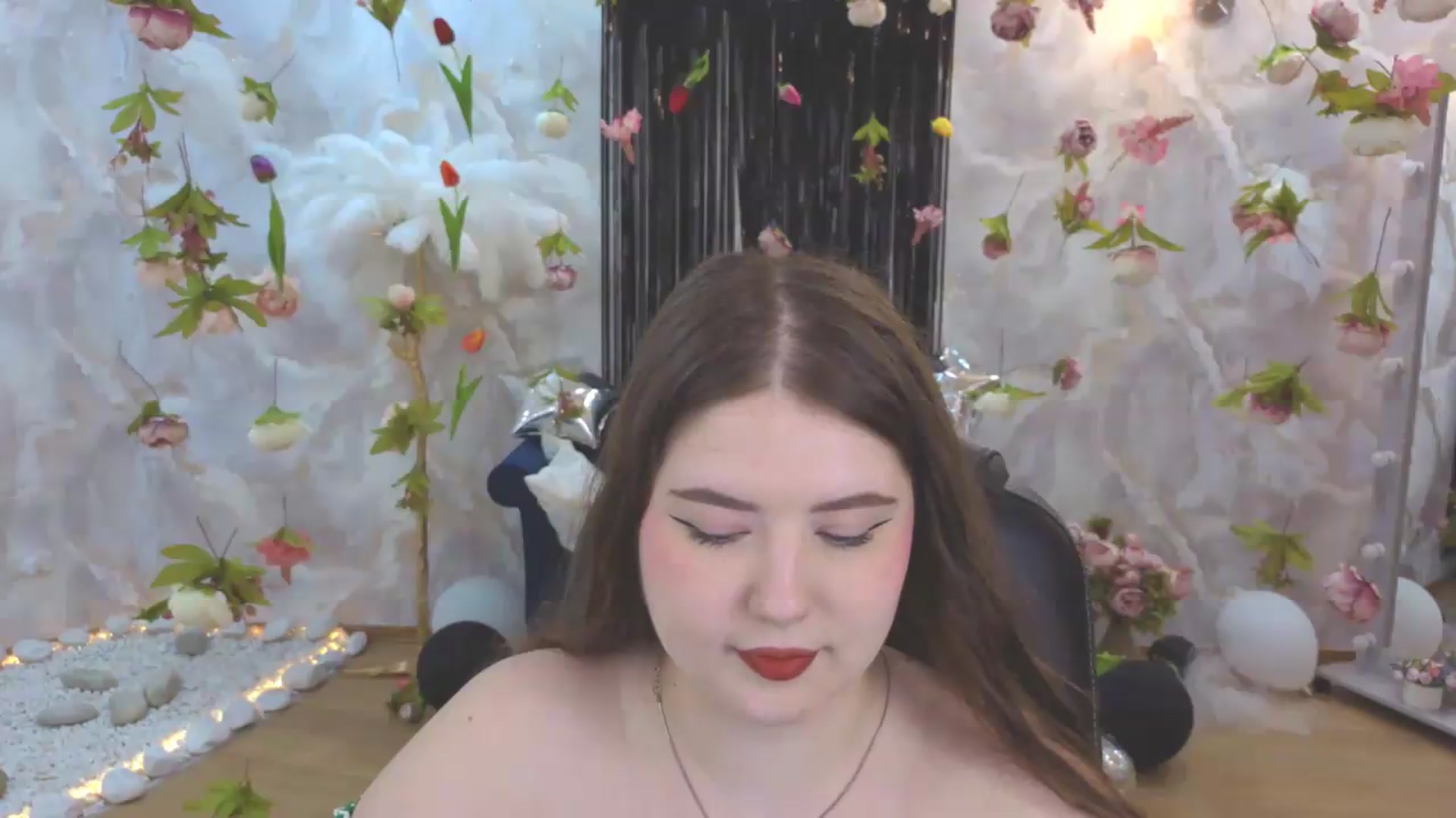 Gallery image thumbnail from EnigmaVeil's myfreecams stream on, 07/31/2026, 18:41 image 13 of 20