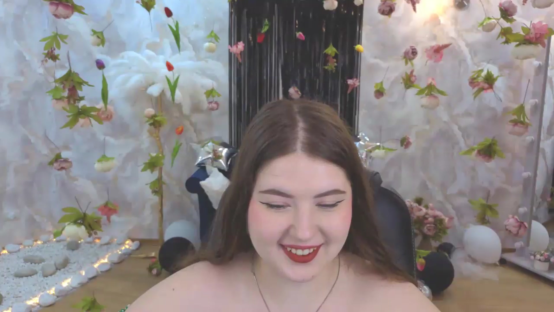 Gallery image thumbnail from EnigmaVeil's myfreecams stream on, 07/31/2026, 18:41 image 11 of 20