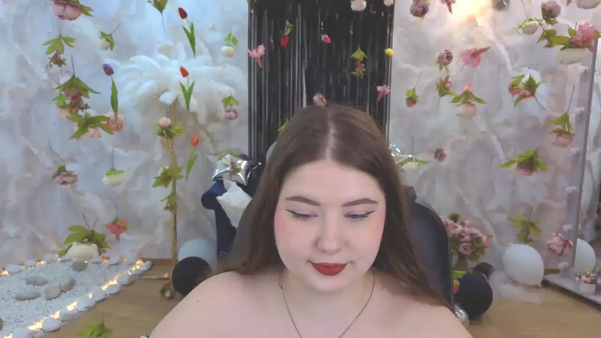 Gallery image thumbnail from EnigmaVeil's myfreecams stream on, 07/31/2026, 18:41 image 9 of 20