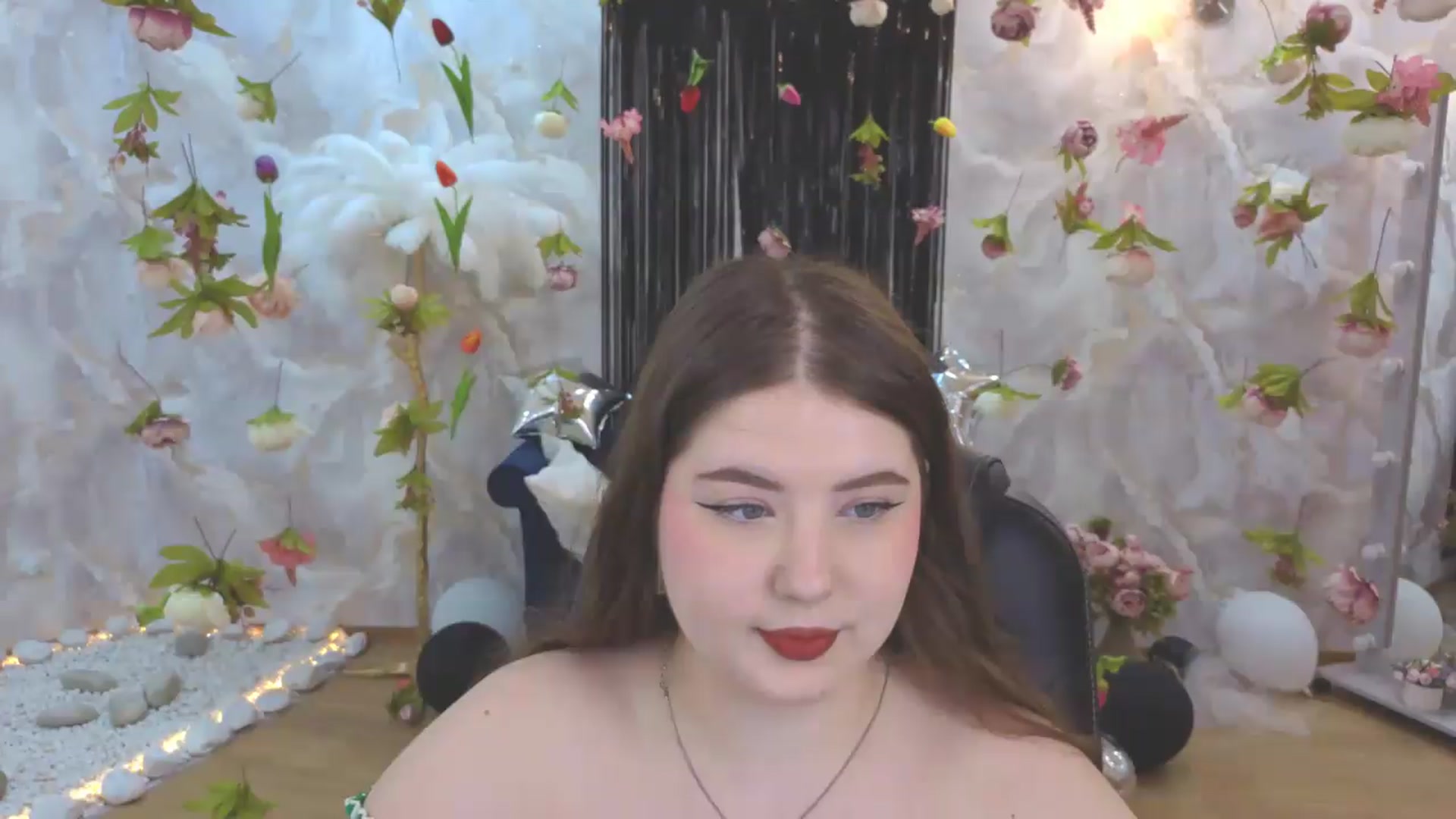 Gallery image thumbnail from EnigmaVeil's myfreecams stream on, 07/31/2026, 18:41 image 20 of 20