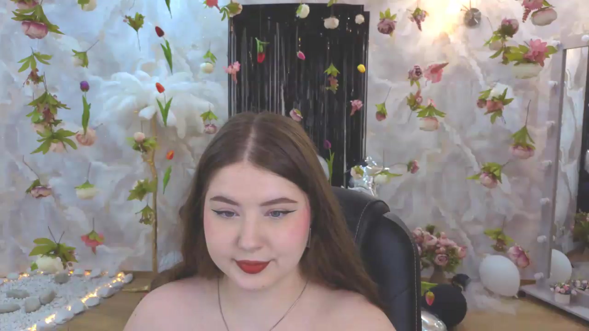 Gallery image thumbnail from EnigmaVeil's myfreecams stream on, 07/31/2026, 19:32 image 19 of 20