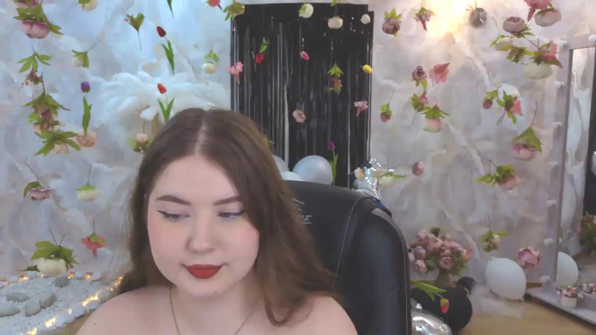 Gallery image thumbnail from EnigmaVeil's myfreecams stream on, 07/31/2026, 19:32 image 13 of 20