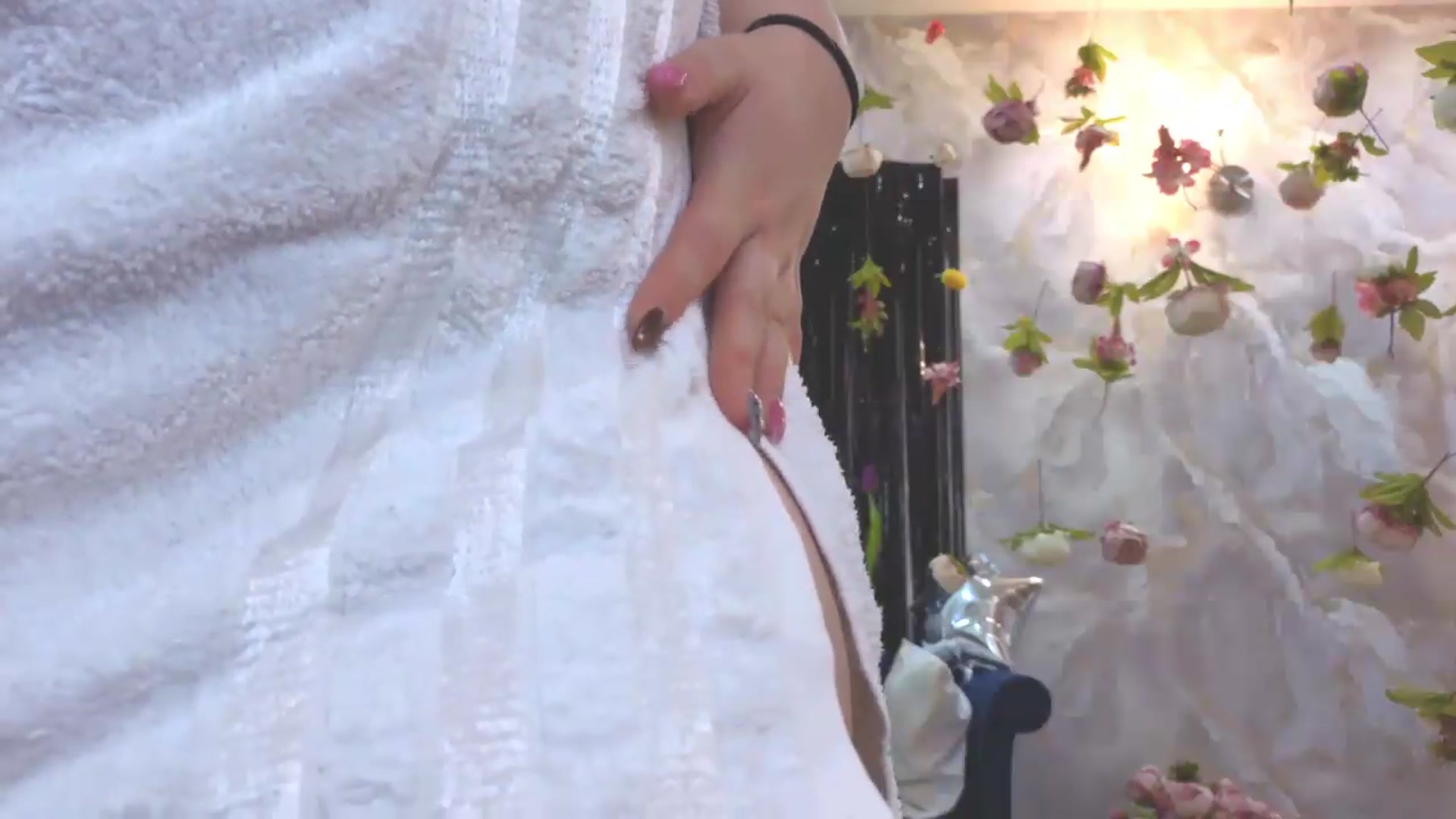 Gallery image thumbnail from EnigmaVeil's myfreecams stream on, 07/31/2026, 21:46 image 17 of 20