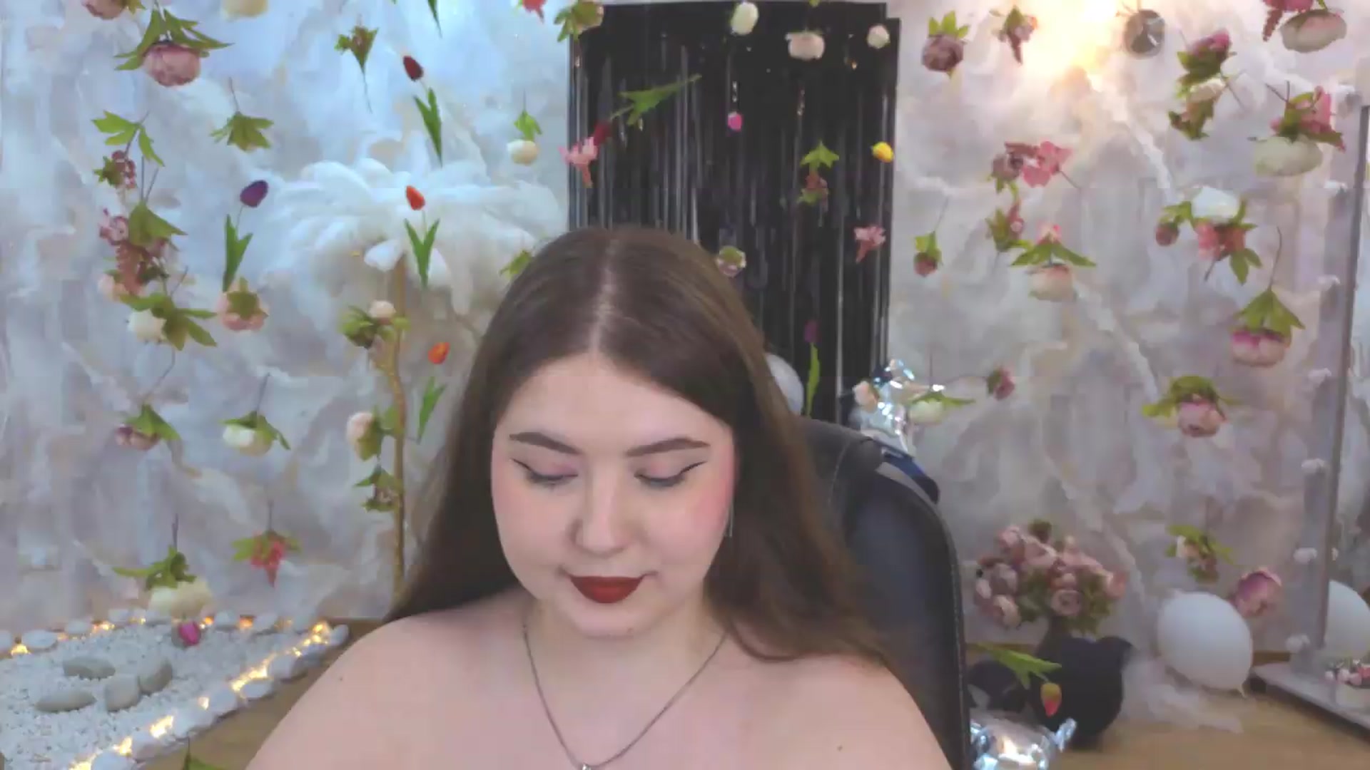 Gallery image thumbnail from EnigmaVeil's myfreecams stream on, 07/31/2026, 21:46 image 9 of 20