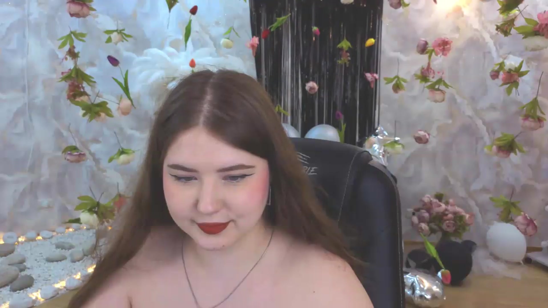 Gallery image thumbnail from EnigmaVeil's myfreecams stream on, 07/31/2026, 22:52 image 15 of 20