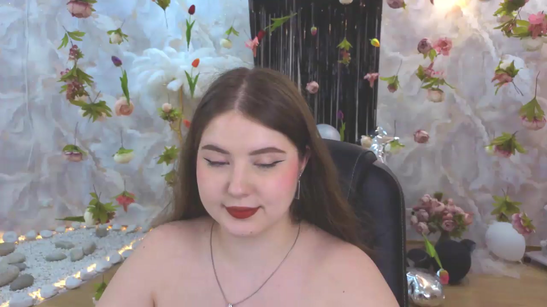 Gallery image thumbnail from EnigmaVeil's myfreecams stream on, 07/31/2026, 22:52 image 11 of 20