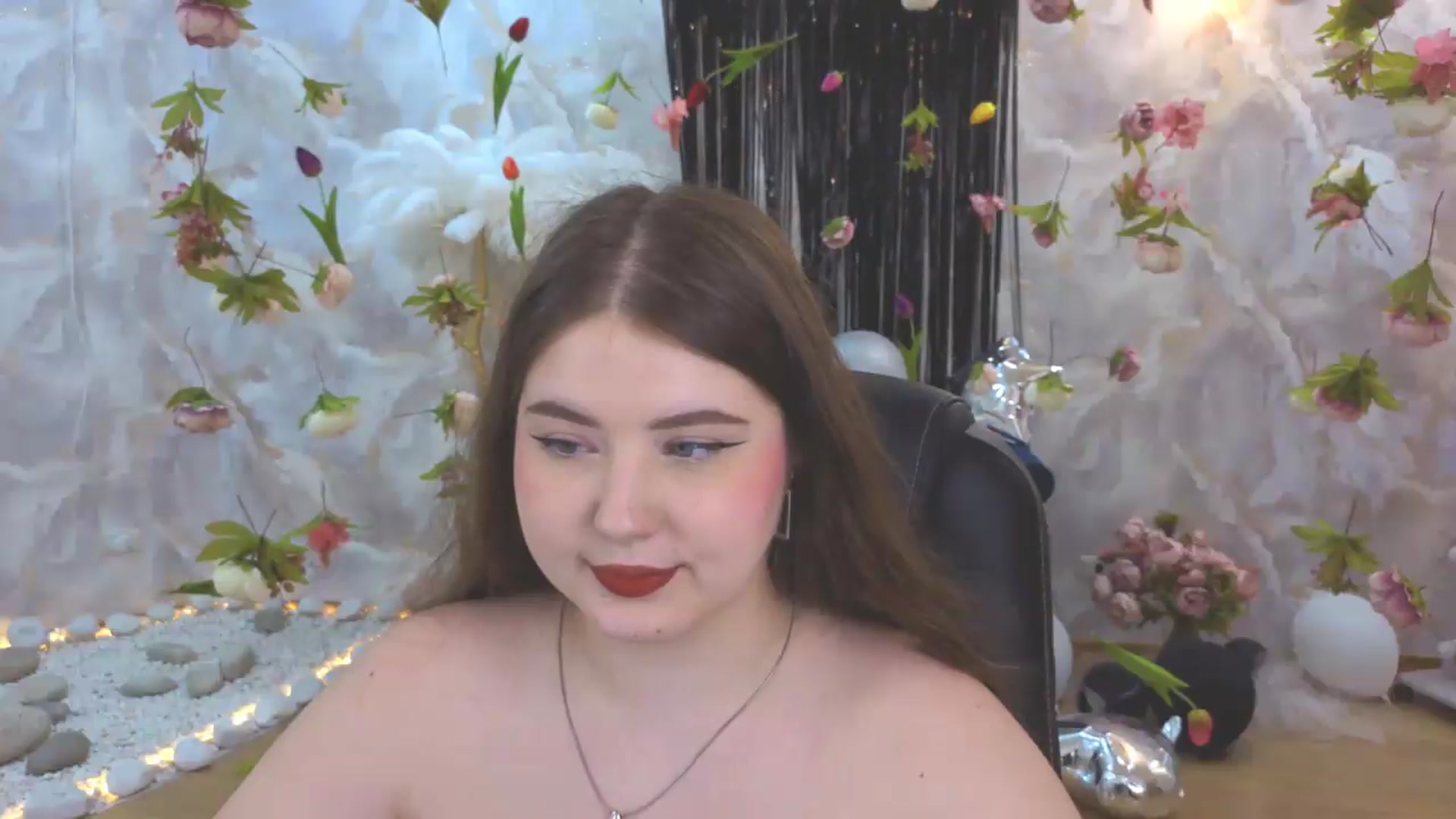 Gallery image thumbnail from EnigmaVeil's myfreecams stream on, 07/31/2026, 22:52 image 9 of 20