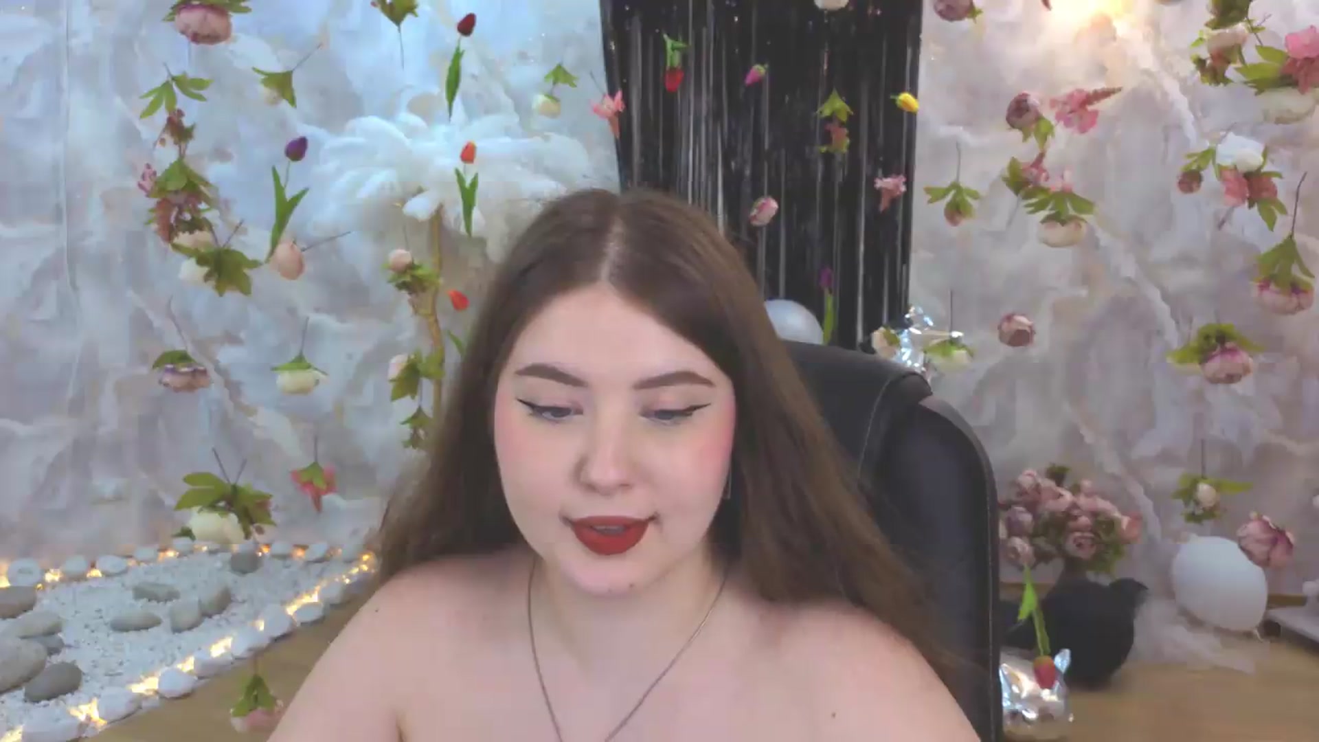 Gallery image thumbnail from EnigmaVeil's myfreecams stream on, 07/31/2026, 22:52 image 19 of 20