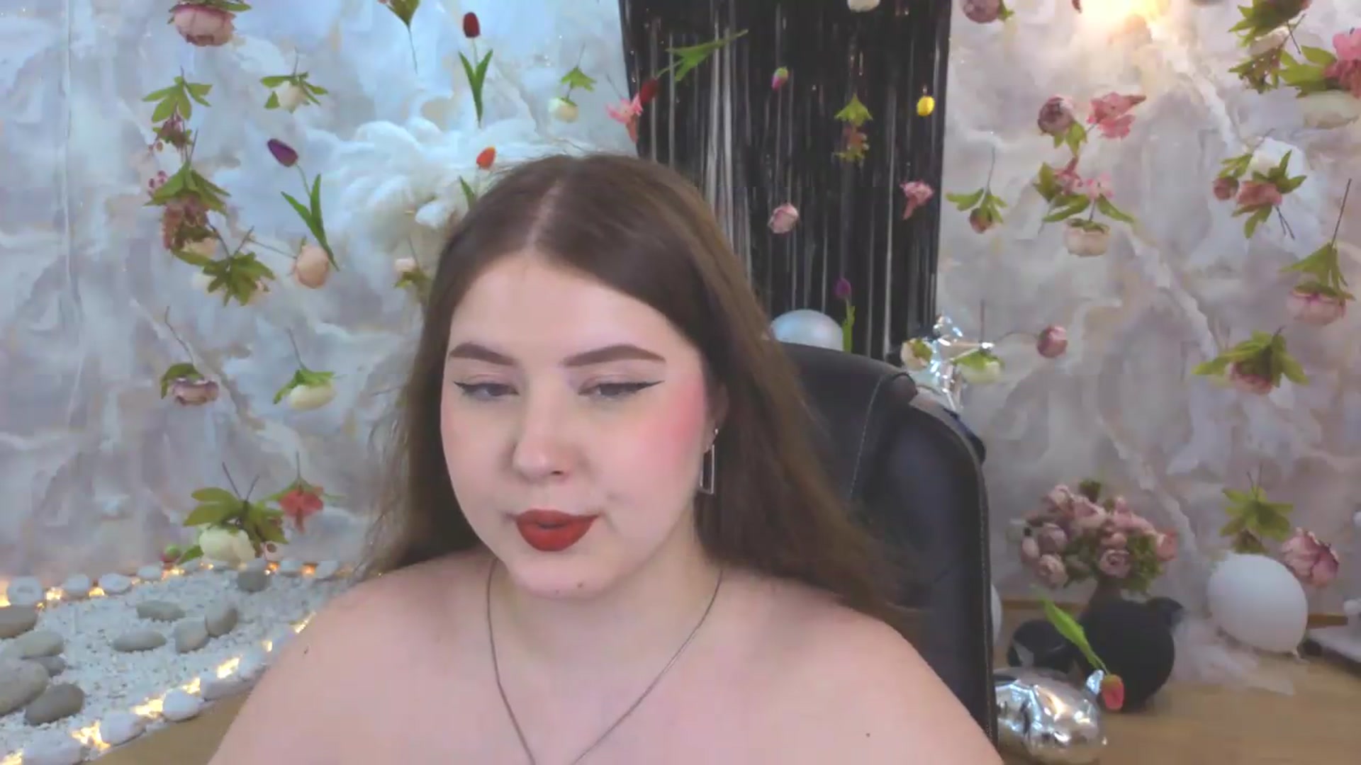 Gallery image thumbnail from EnigmaVeil's myfreecams stream on, 07/31/2026, 22:52 image 8 of 20