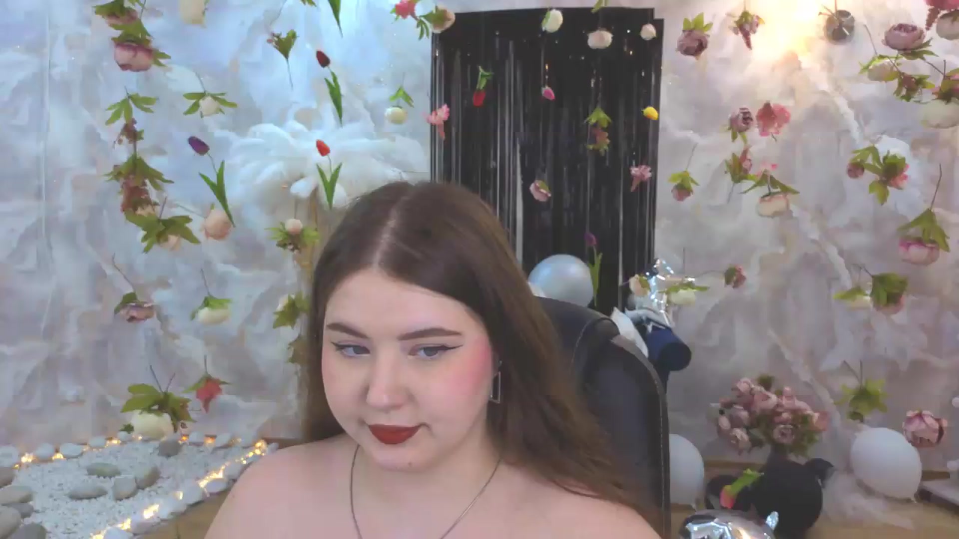 Gallery image thumbnail from EnigmaVeil's myfreecams stream on, 07/31/2026, 22:52 image 1 of 20