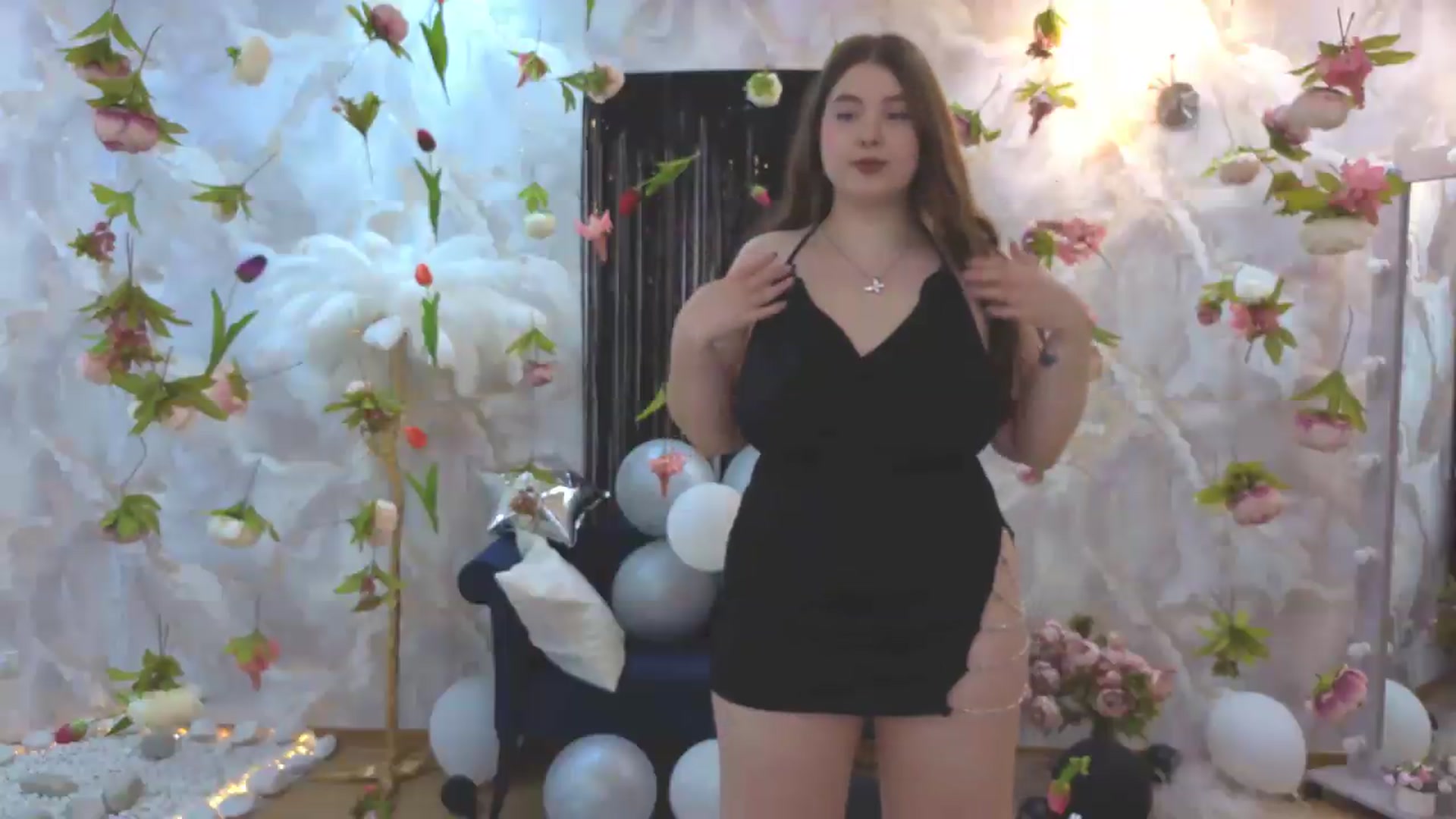 Gallery image thumbnail from EnigmaVeil's myfreecams stream on, 08/04/2026, 05:01 image 8 of 20