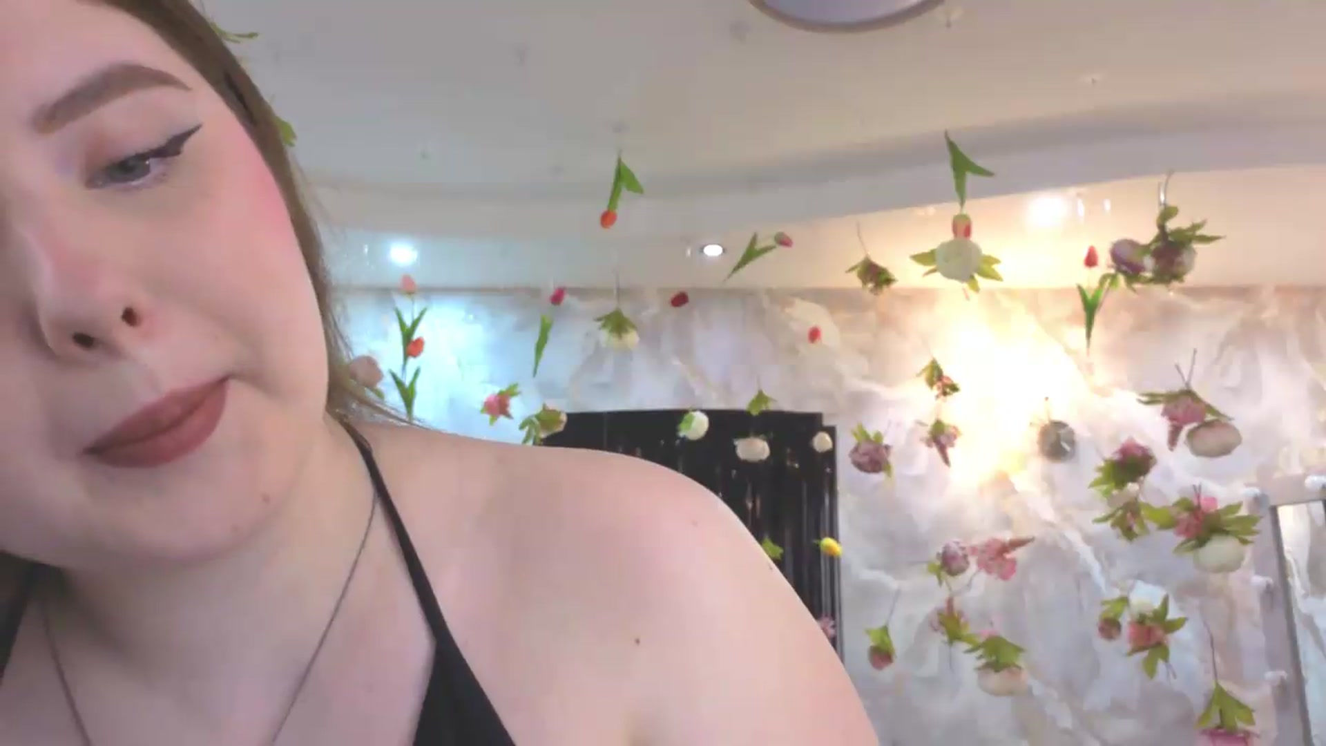 Gallery image thumbnail from EnigmaVeil's myfreecams stream on, 08/04/2026, 05:01 image 19 of 20
