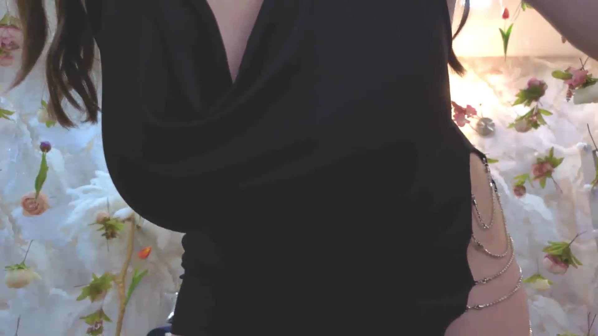 Gallery image thumbnail from EnigmaVeil's myfreecams stream on, 08/04/2026, 05:01 image 13 of 20