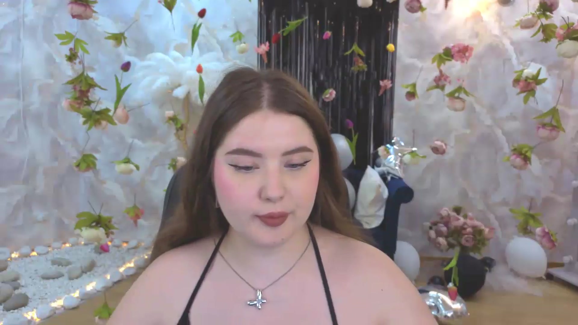 Gallery image thumbnail from EnigmaVeil's myfreecams stream on, 08/04/2026, 06:21 image 17 of 20