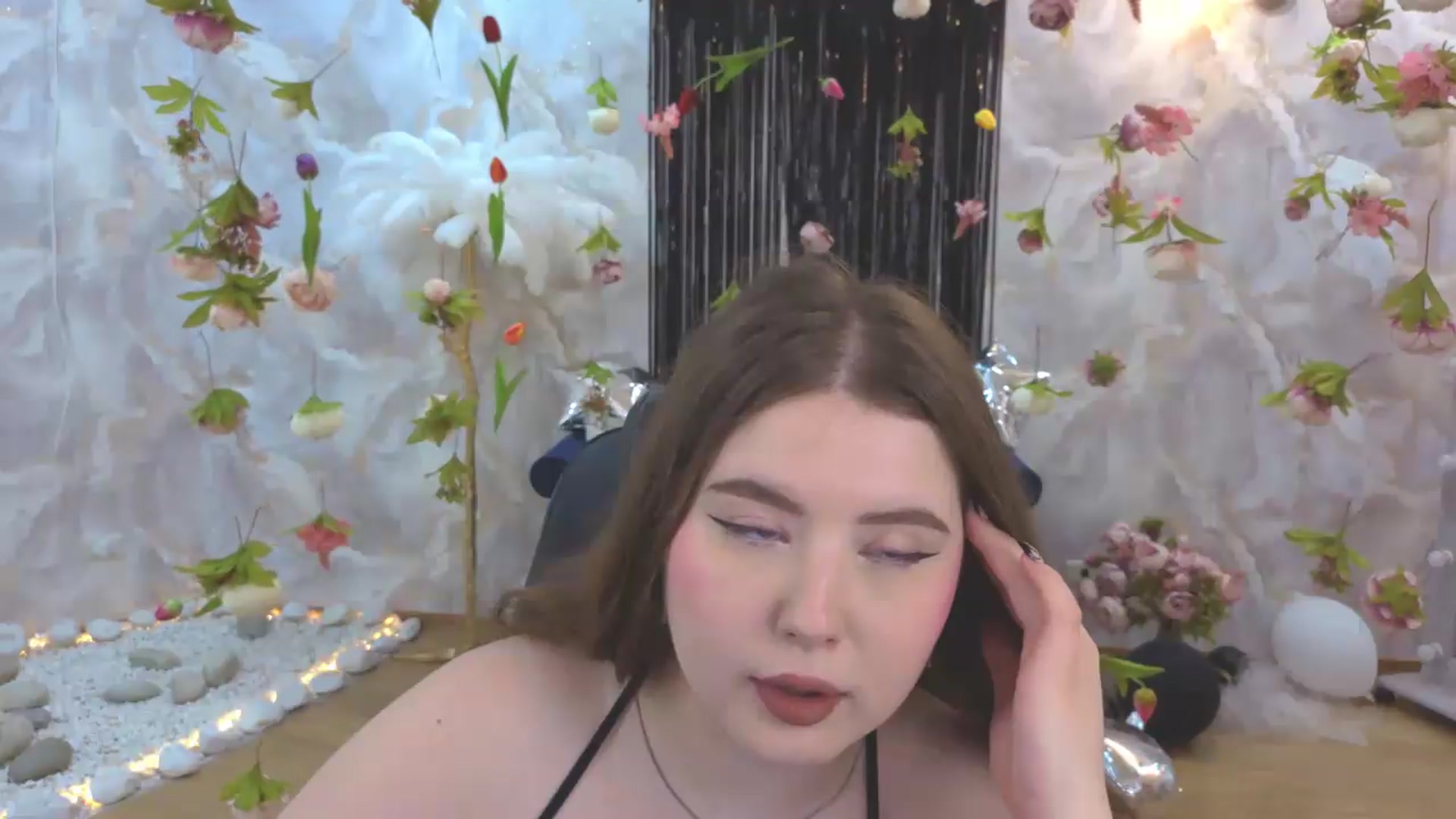 Gallery image thumbnail from EnigmaVeil's myfreecams stream on, 08/04/2026, 06:21 image 5 of 20