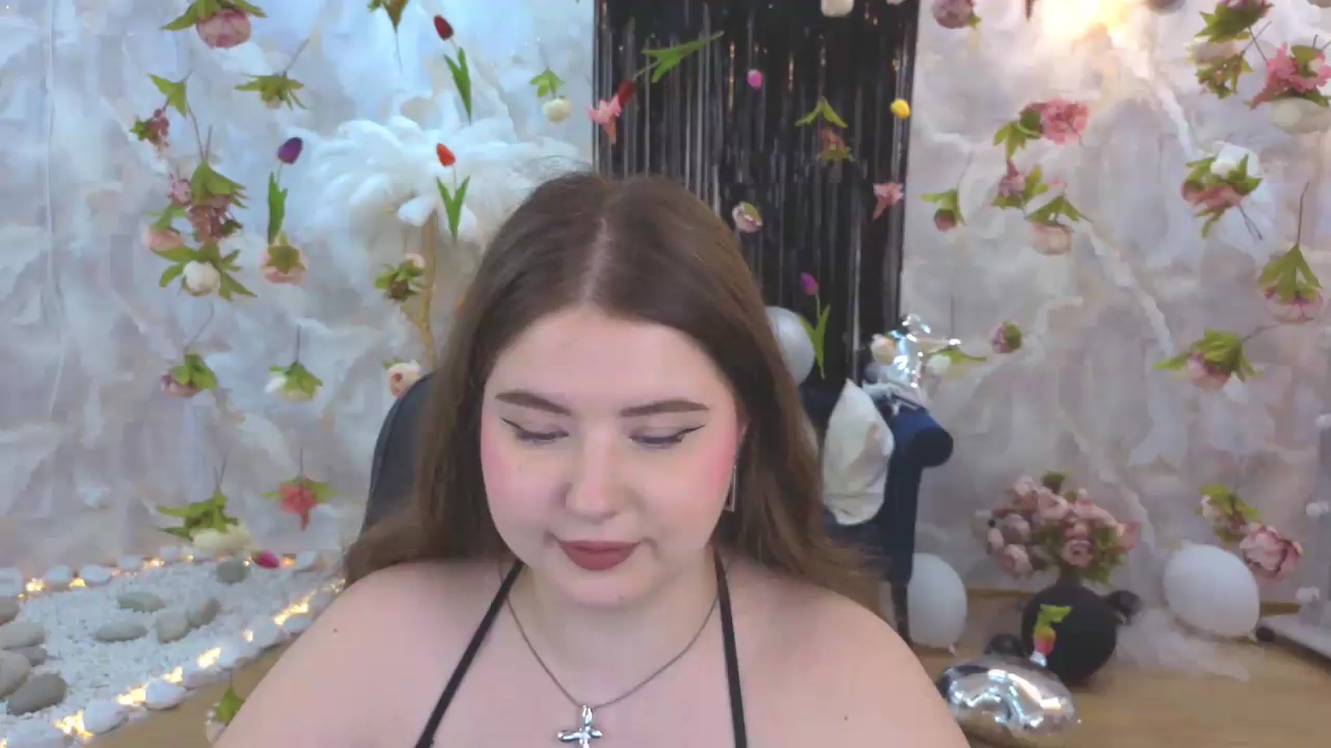 Gallery image thumbnail from EnigmaVeil's myfreecams stream on, 08/04/2026, 06:21 image 18 of 20