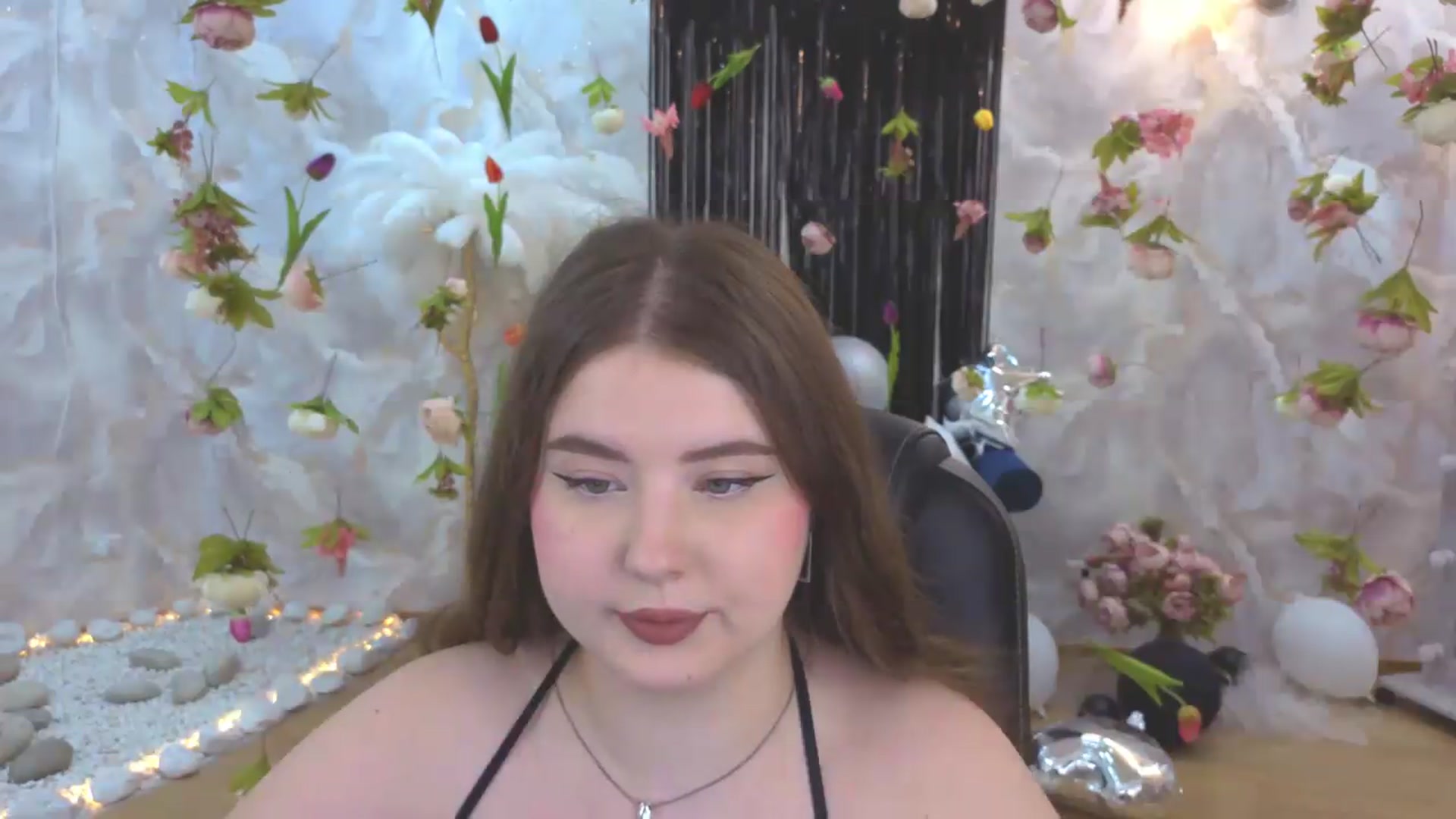 Gallery image thumbnail from EnigmaVeil's myfreecams stream on, 08/04/2026, 06:21 image 13 of 20